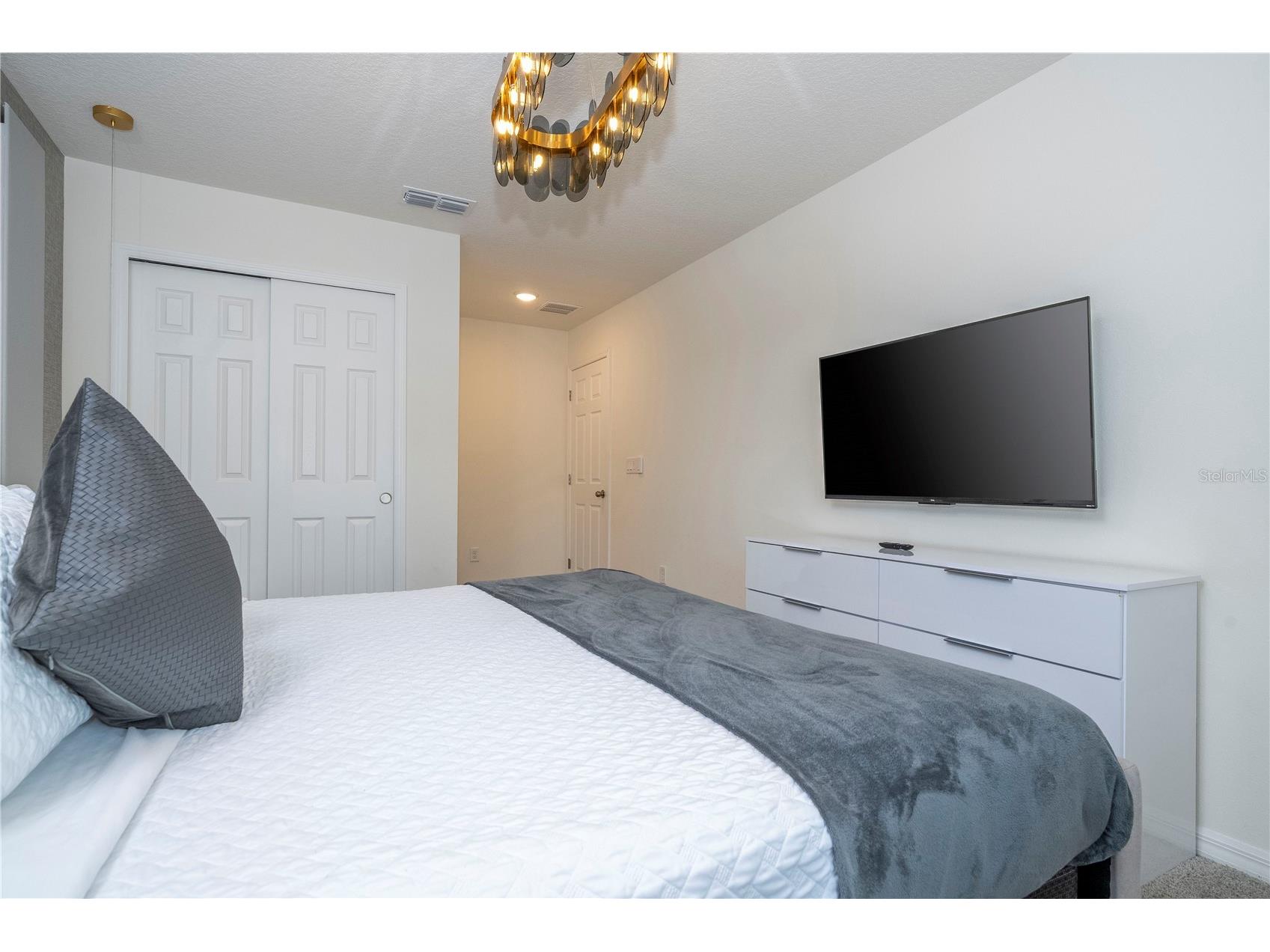 1692 Tropical Palms Circle Kissimmee FL 34747 O6398257 image87