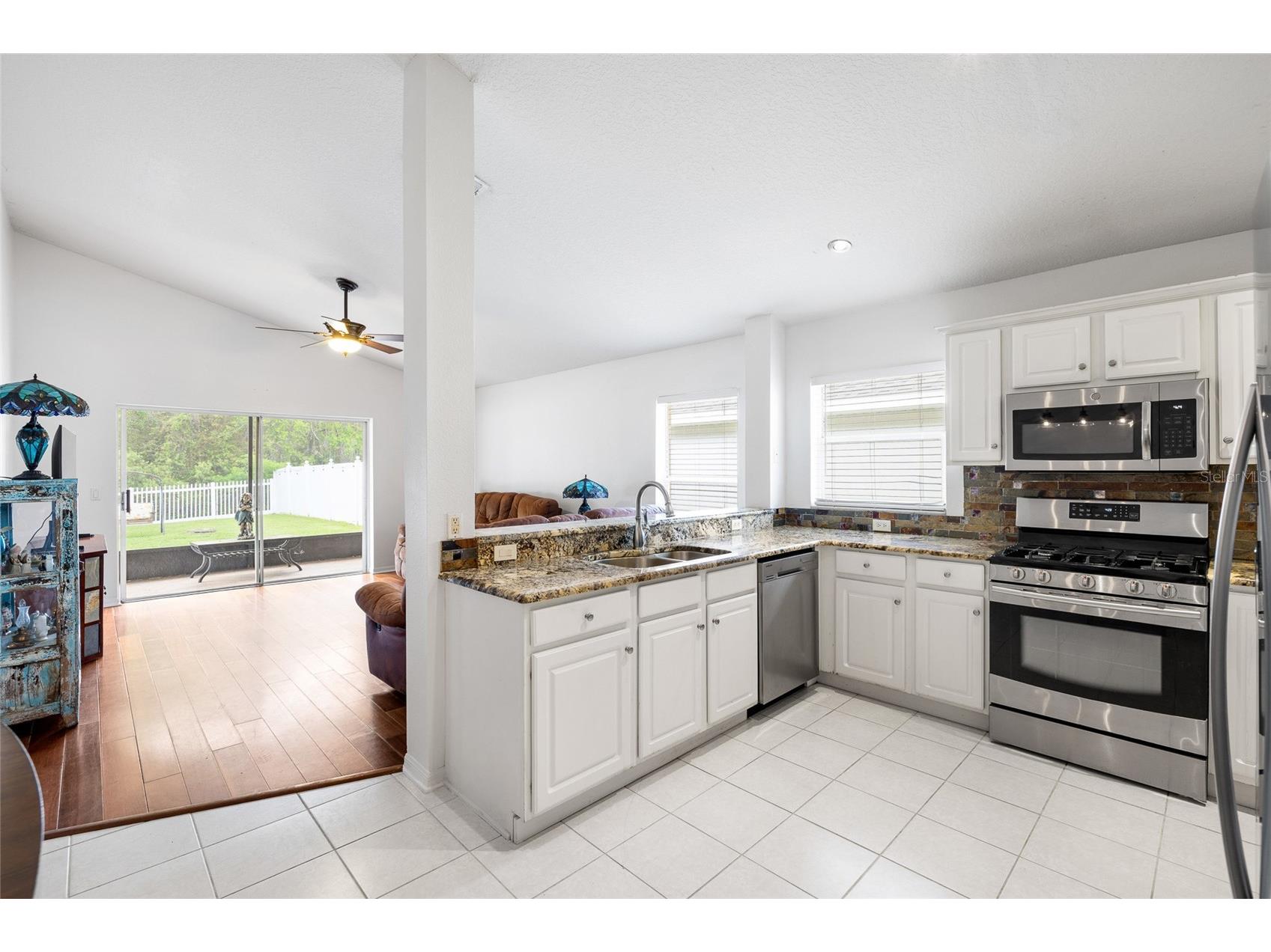 16926 Hawkridge Road Lithia FL 33547 TB8490173 image10