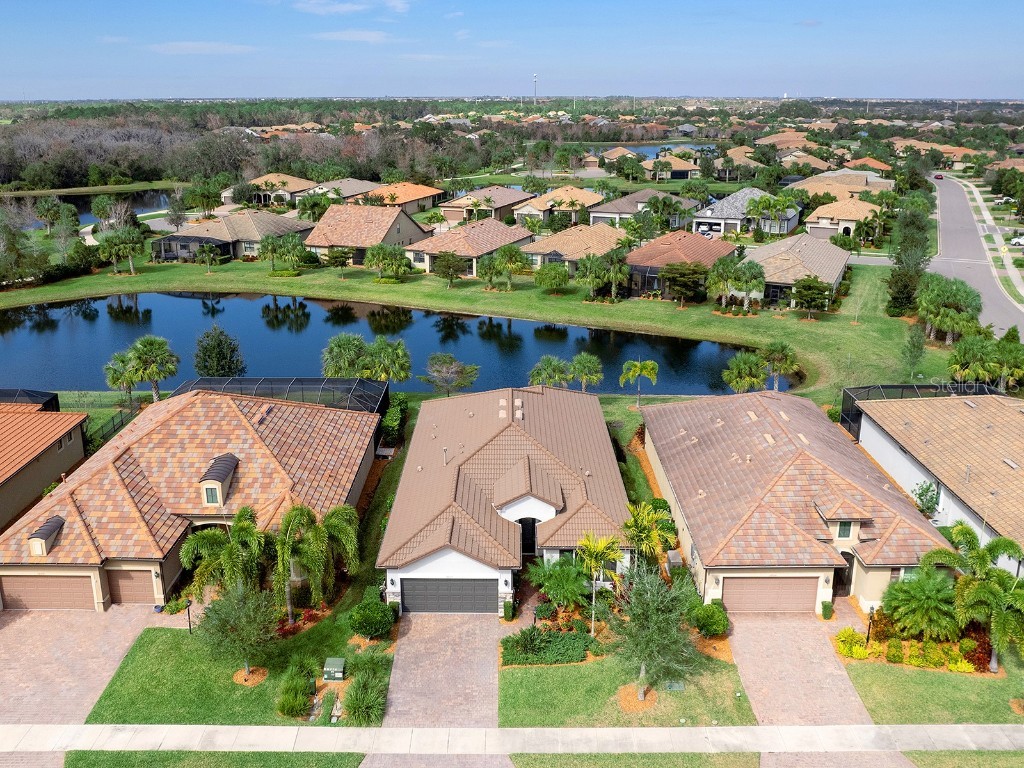 16935 Winthrop Place Bradenton FL 34202 A4597948 image1