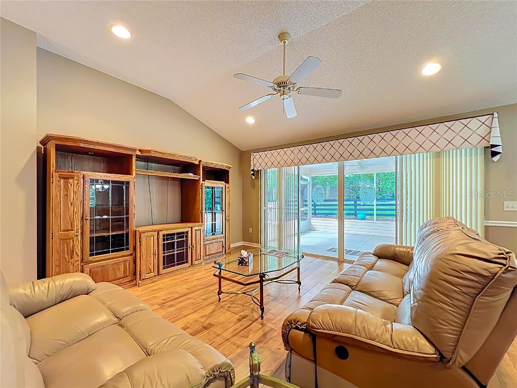 16946 SE 93rd Cuthbert Circle The Villages FL 32162 OM711180 image9