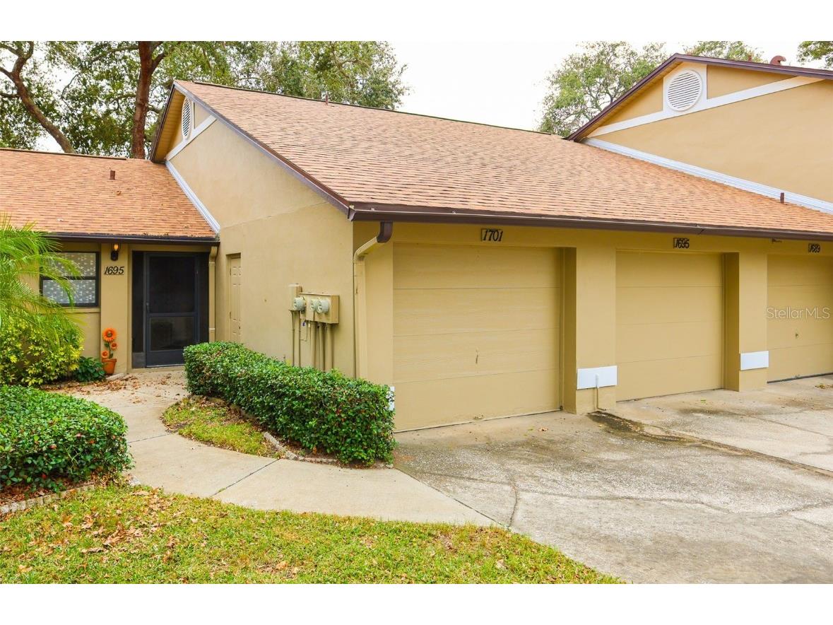 1695 Hamilton Court Dunedin FL 34698 TB8453533 image1