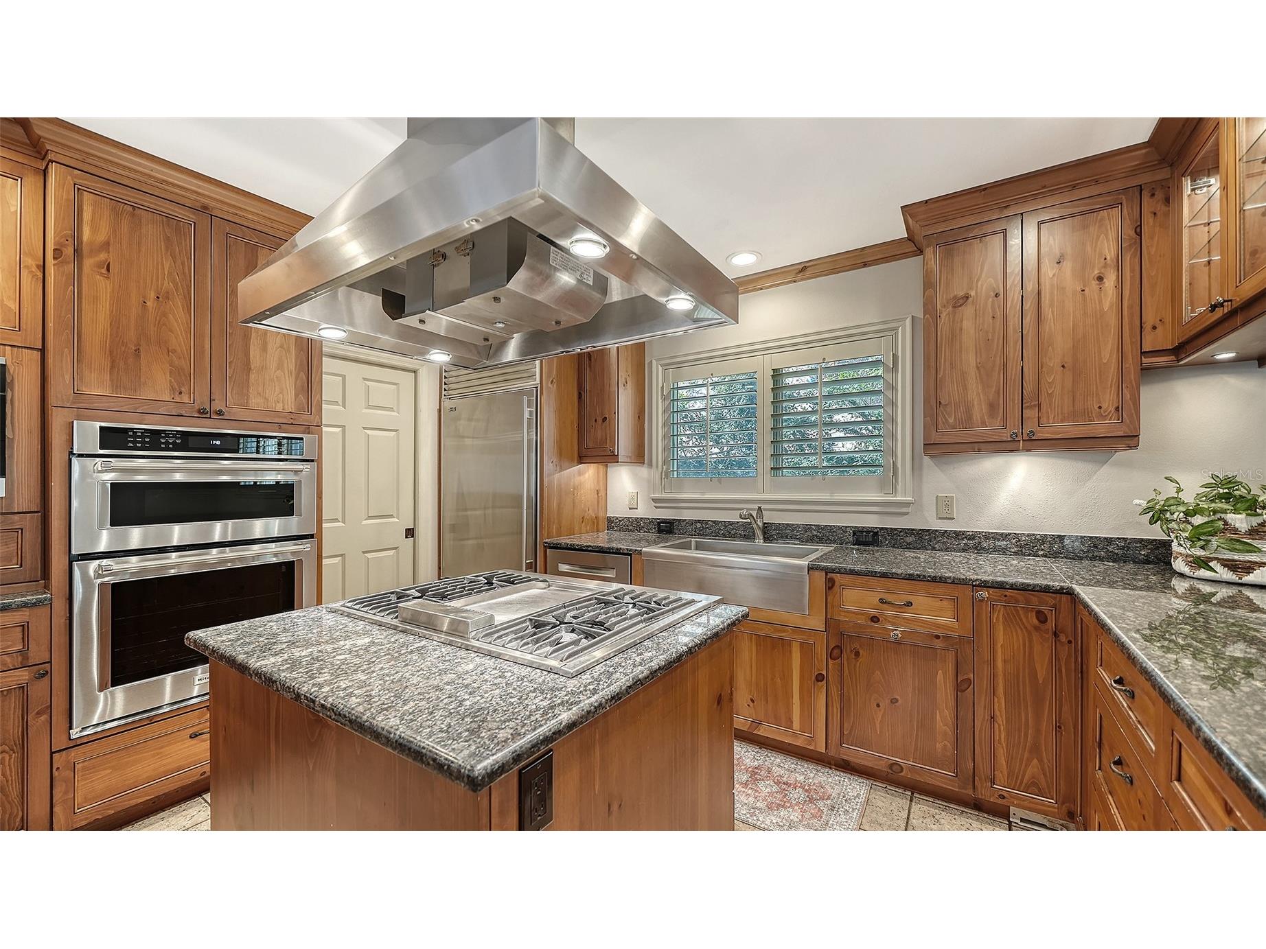 1695 Hyde Park Street Sarasota FL 34239 A4679534 image18