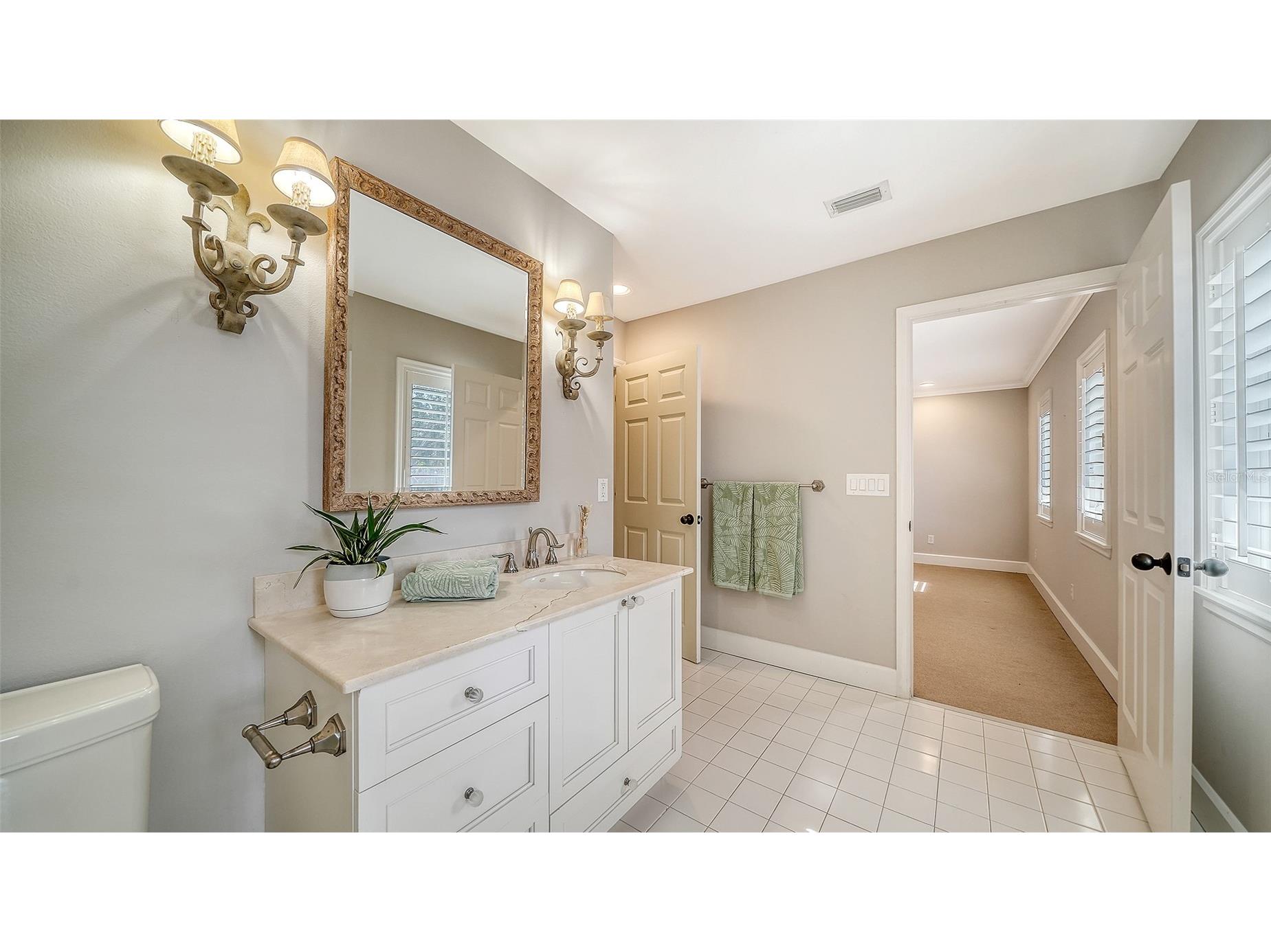 1695 Hyde Park Street Sarasota FL 34239 A4679534 image43