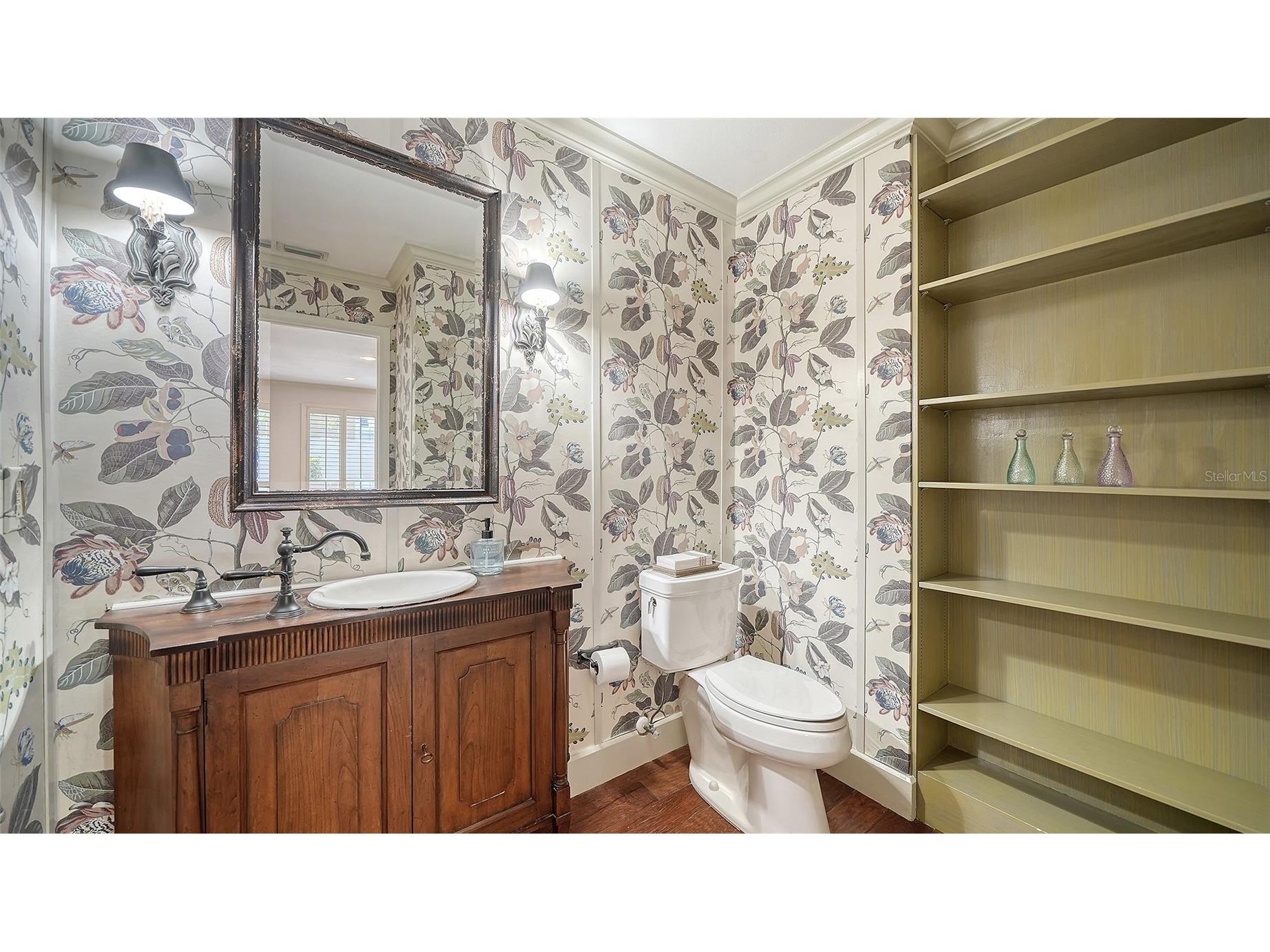 1695 Hyde Park Street Sarasota FL 34239 A4679534 image47