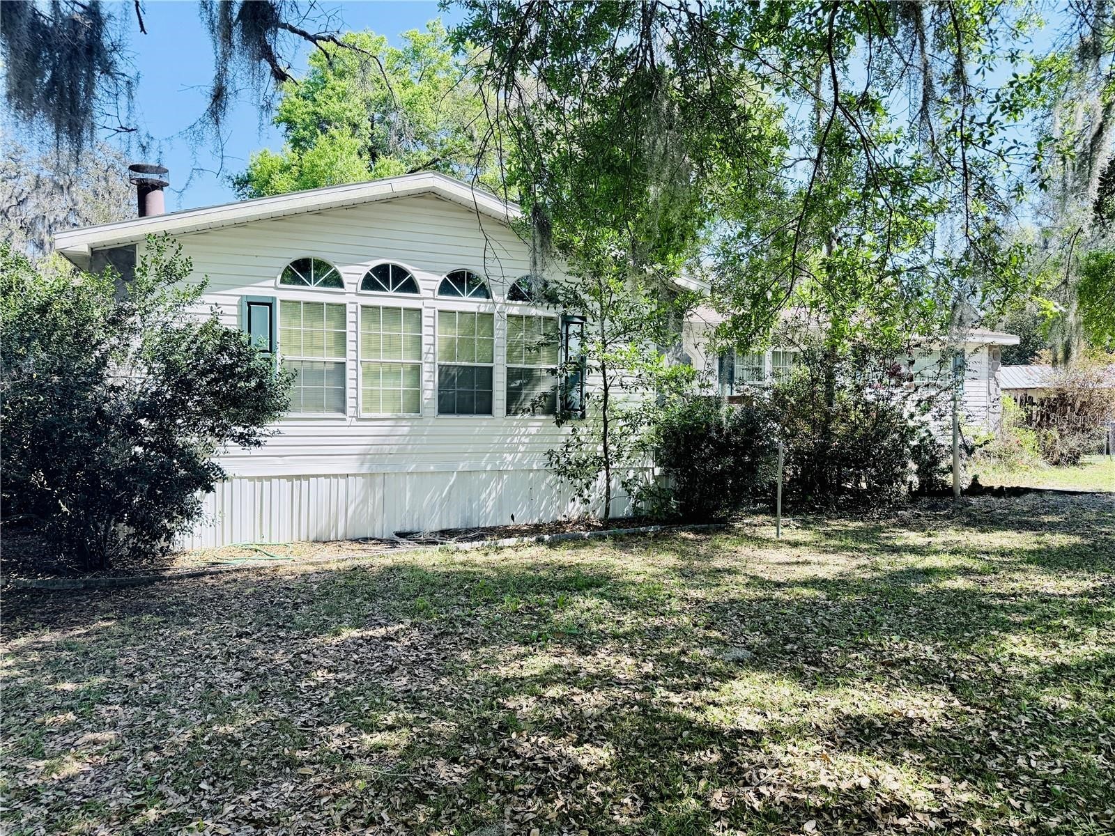 16955 SE 249th Terrace Umatilla FL 32784 G5113575 image1