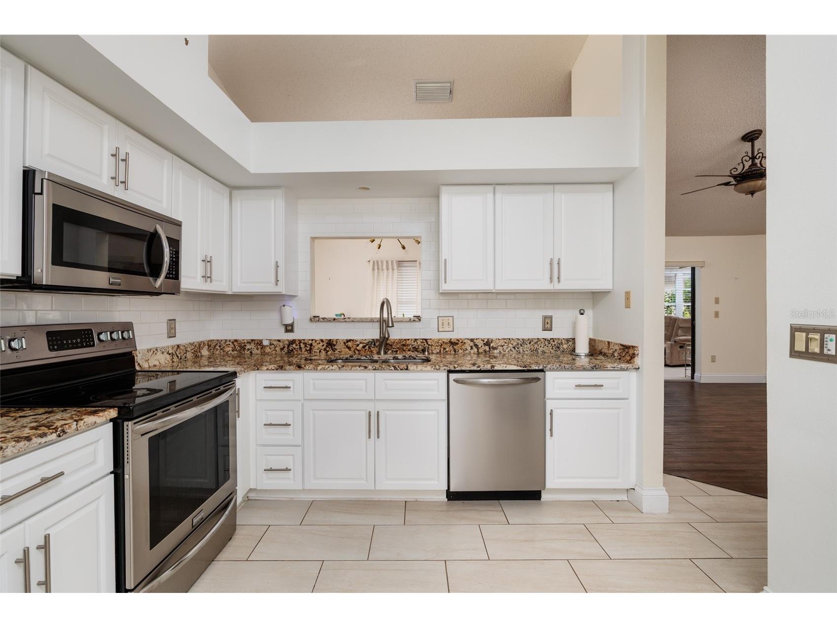 1696 Fry Court Dunedin FL 34698 TB8470049 image5