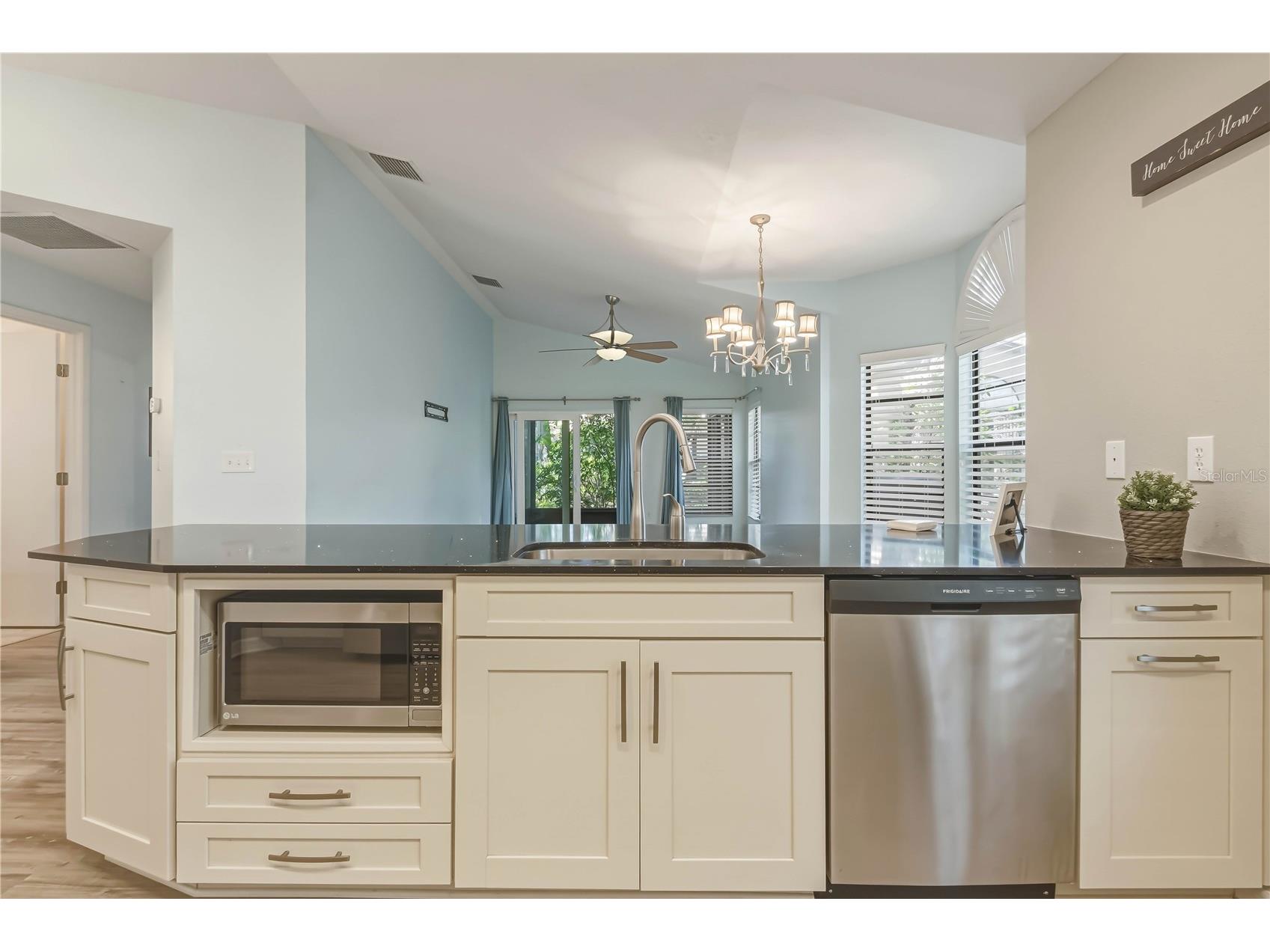 1696 Nash Court Dunedin FL 34698 TB8505427 image10