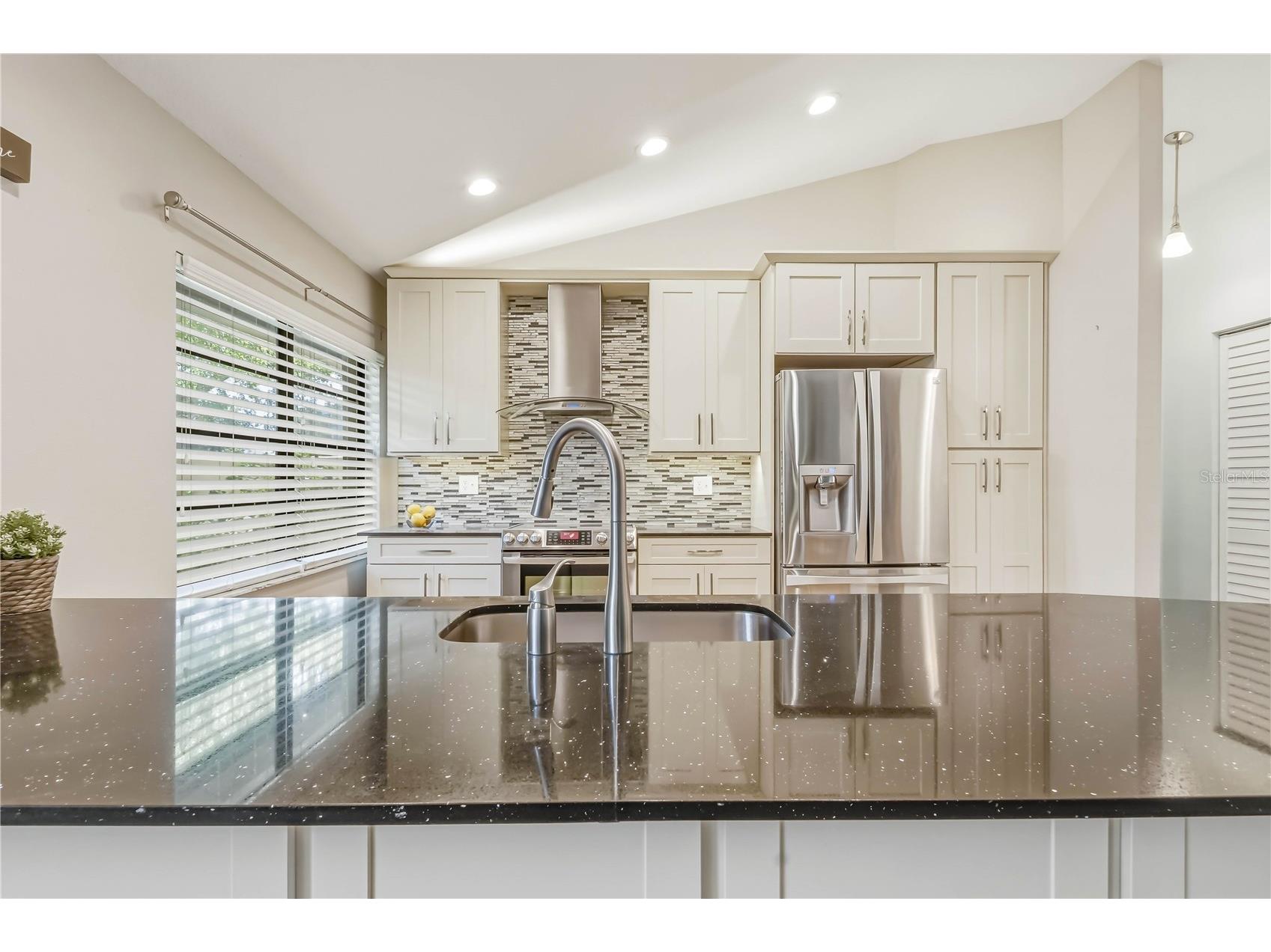 1696 Nash Court Dunedin FL 34698 TB8505427 image6