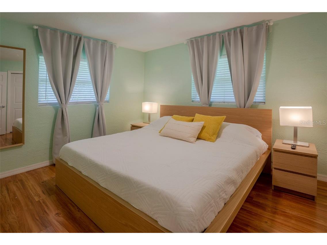 1696 Velma Drive S Largo FL 33770 TB8420562 image12