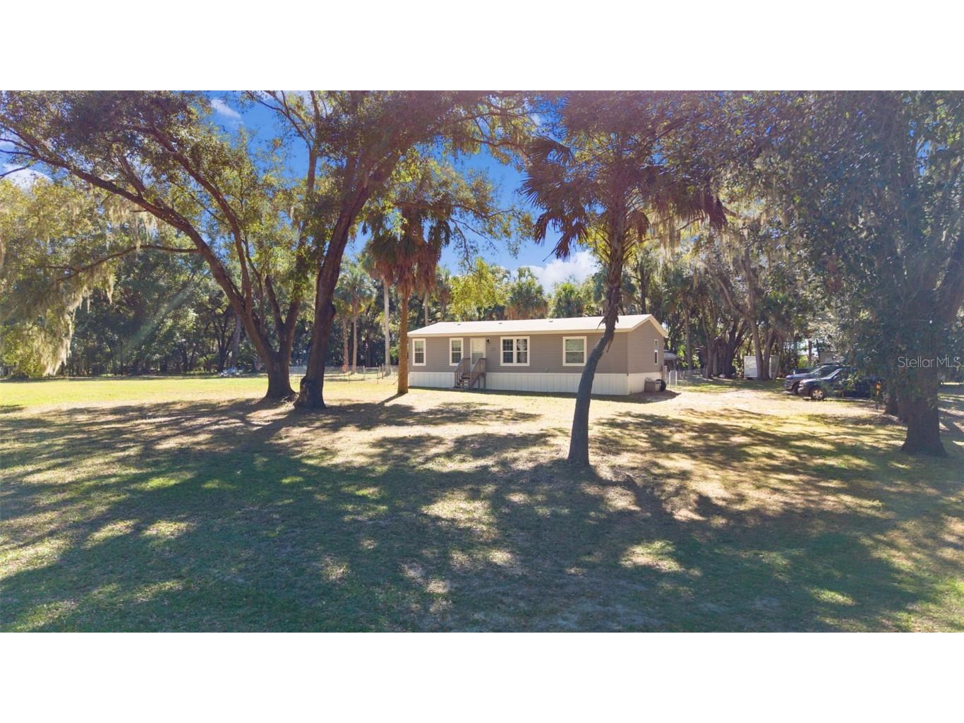 16960 SE 115th Avenue Weirsdale FL 32195 OM712716 image1