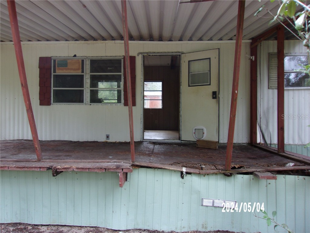 16964 NE 2nd Street Road Silver Springs FL 34488 OM685625 image8