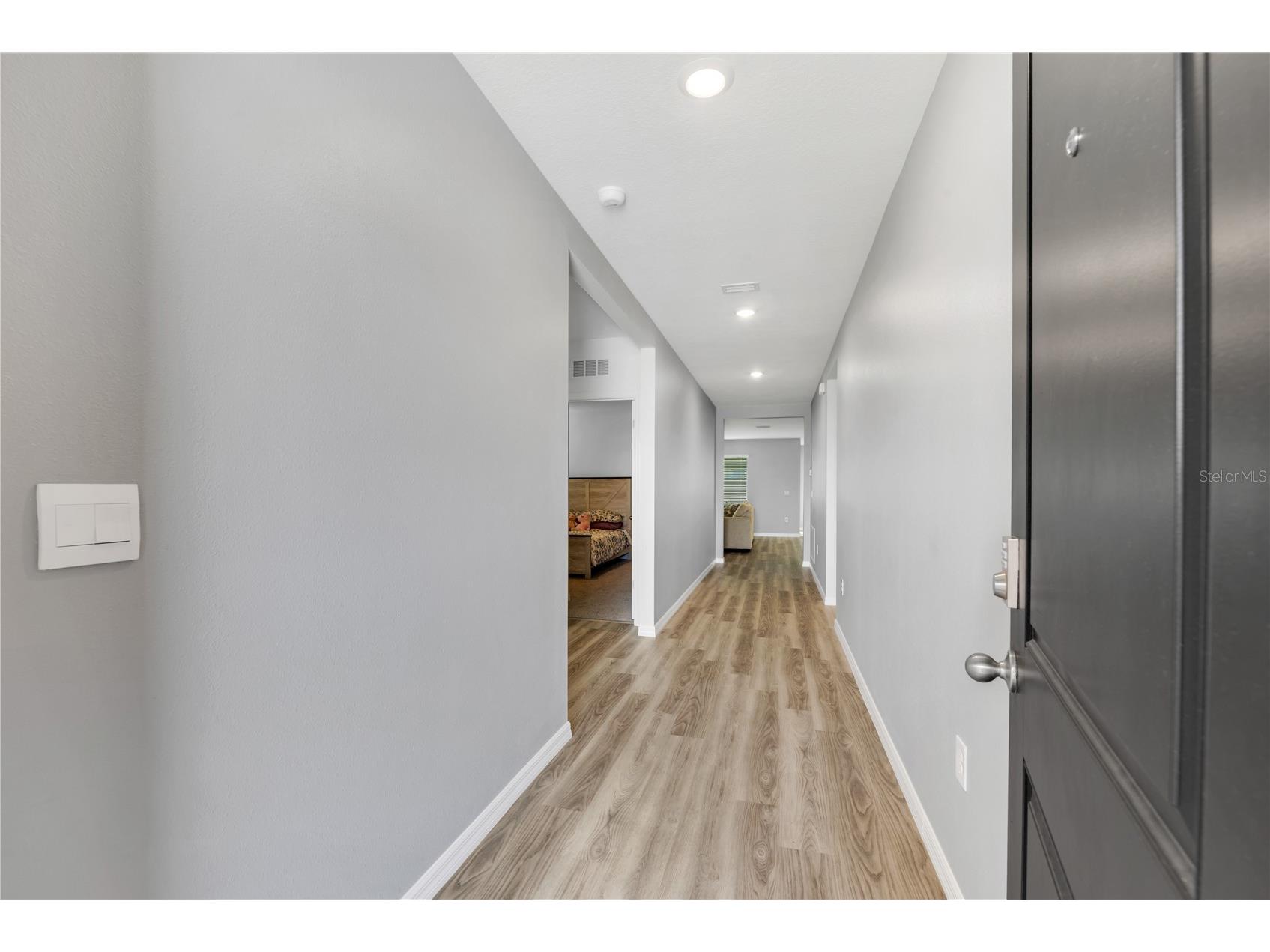 1697 Sourwood Drive Ruskin FL 33570 TB8528814 image3