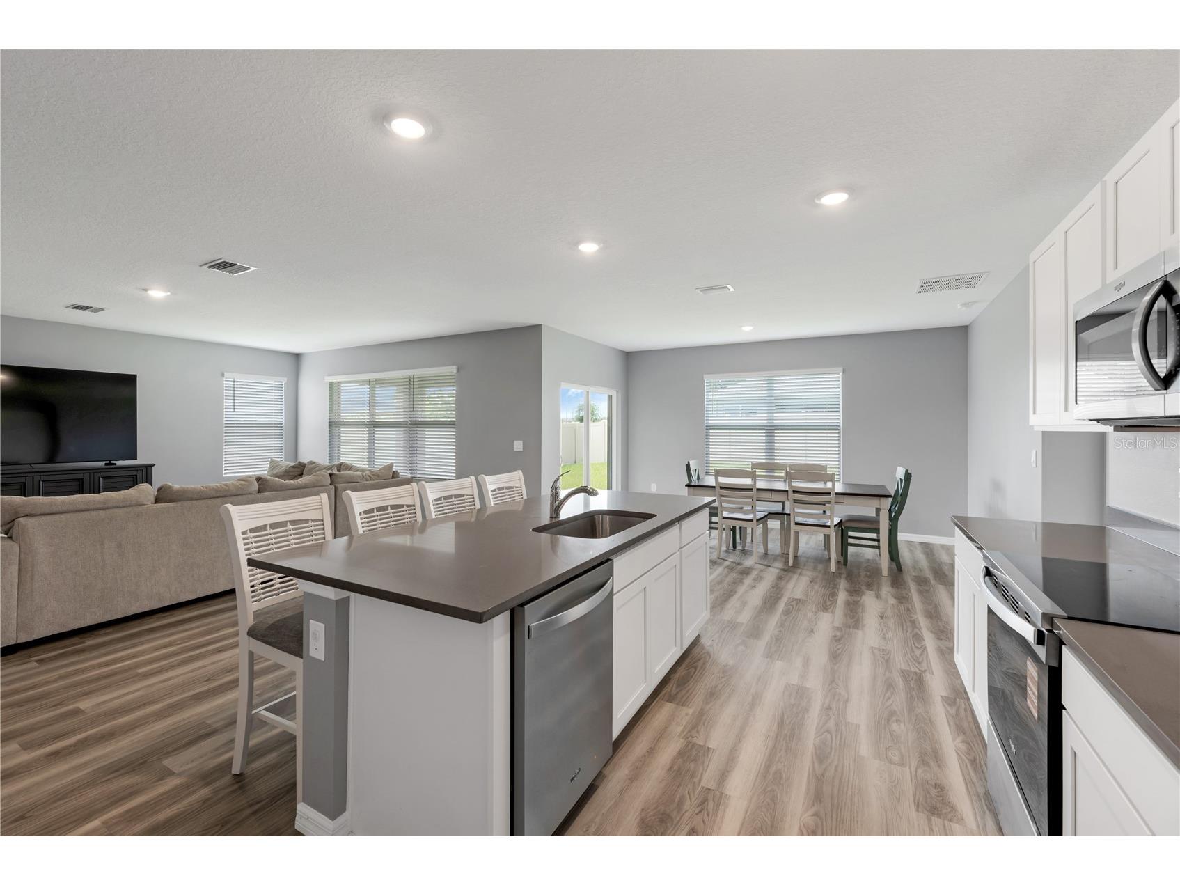 1697 Sourwood Drive Ruskin FL 33570 TB8528814 image9