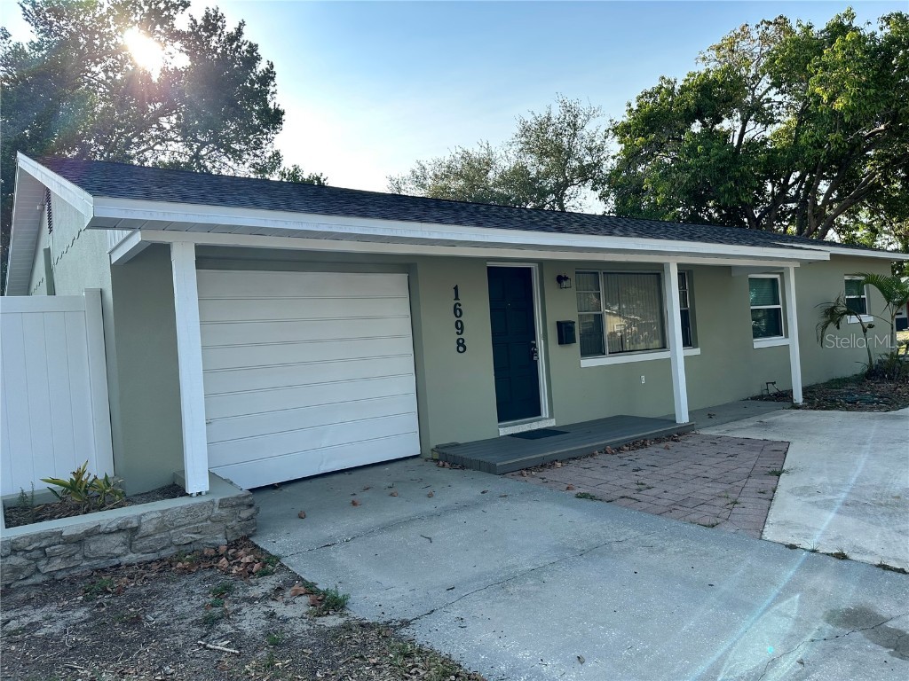 1698 65th Street N Saint Petersburg FL 33710 U8206457 image1