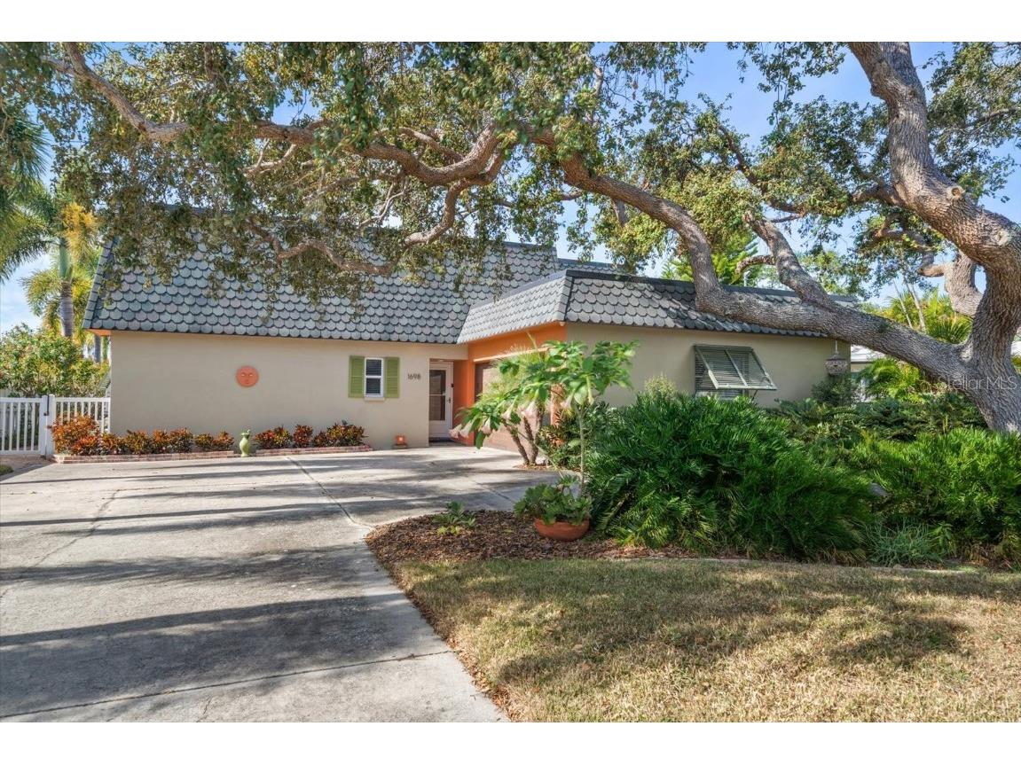 1698 Mckay Creek Drive Largo FL 33770 TB8457676 image44