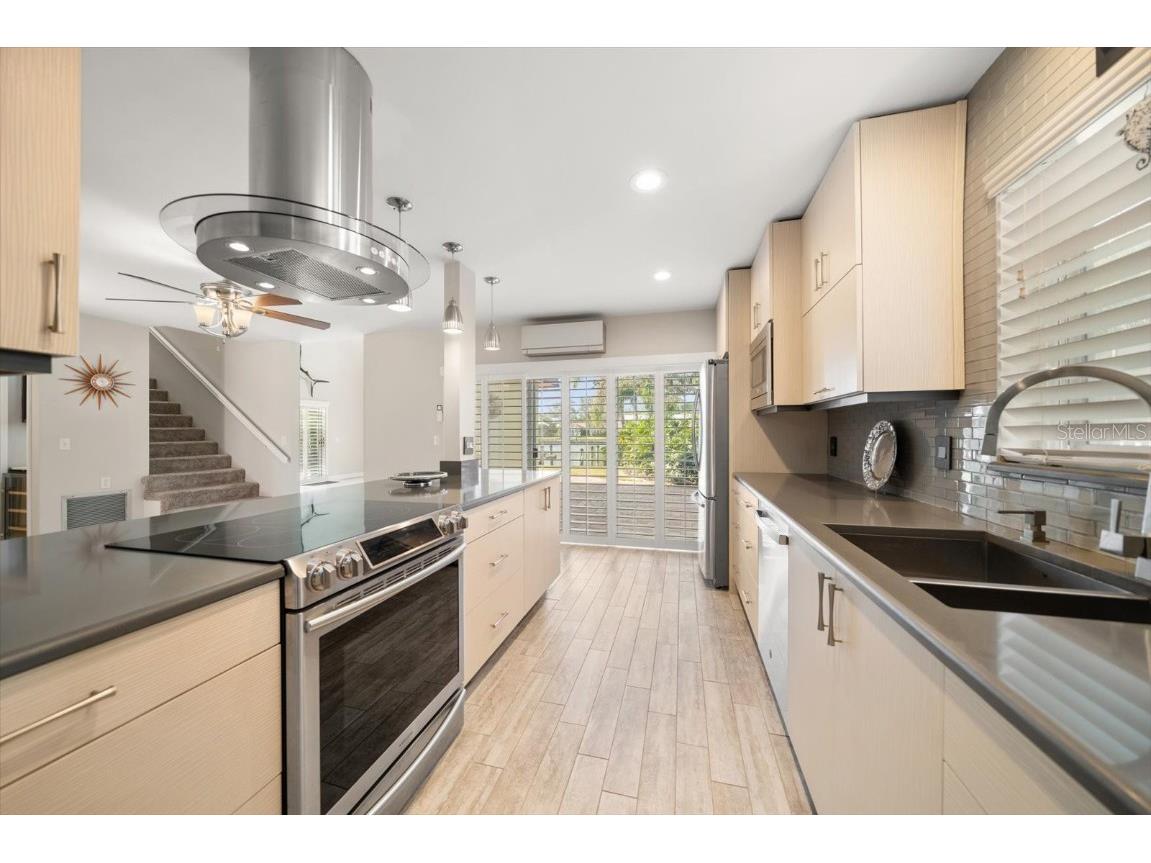 1698 Mckay Creek Drive Largo FL 33770 TB8457676 image5