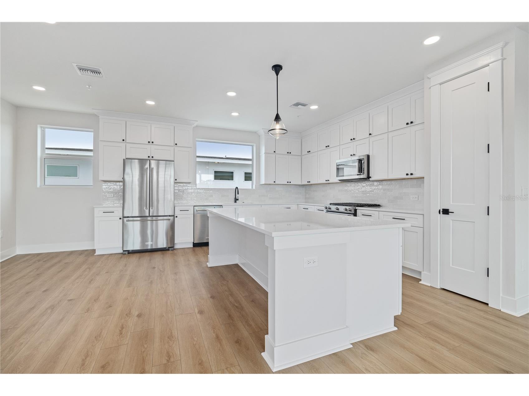 17 29th Street N #LOT 8 Saint Petersburg FL 33713 TB8516045 image8