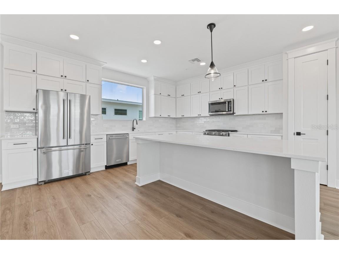 15 29th Street N Saint Petersburg FL 33713 TB8448852 image5