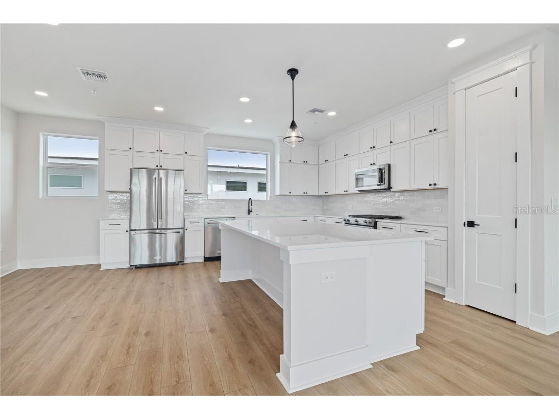 15 29th Street N Saint Petersburg FL 33713 TB8448852 image6