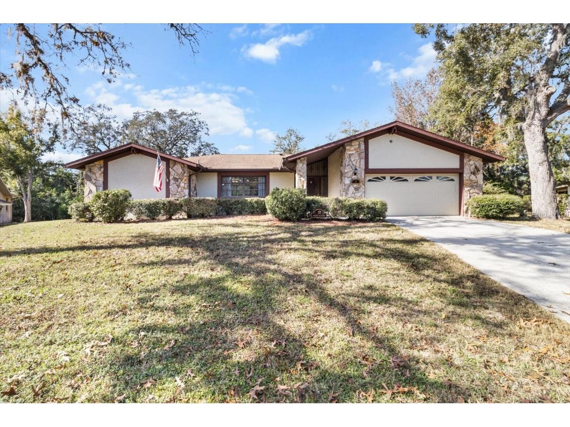 17 Balsam Court W Homosassa FL 34446 OM693759 image1