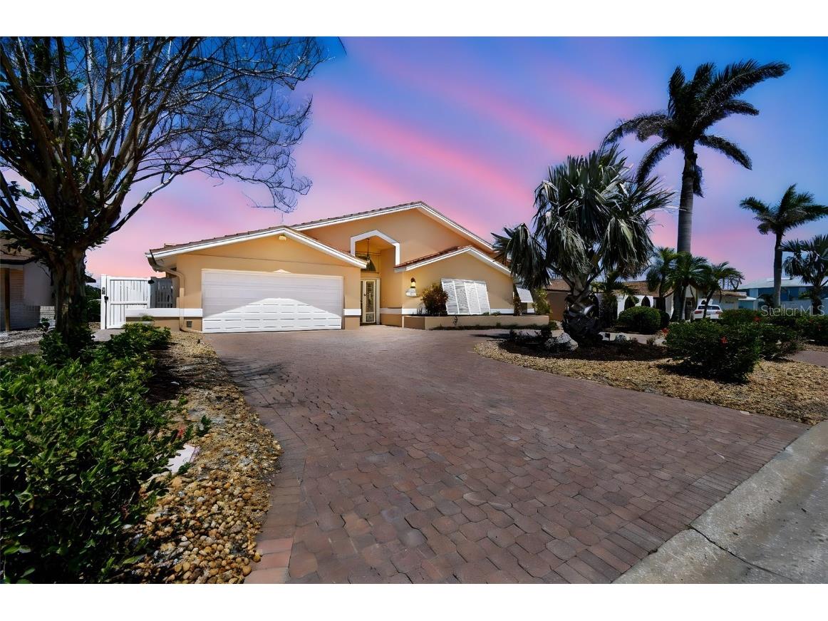 17 Bellevue Drive Treasure Island FL 33706 TB8377775 image1