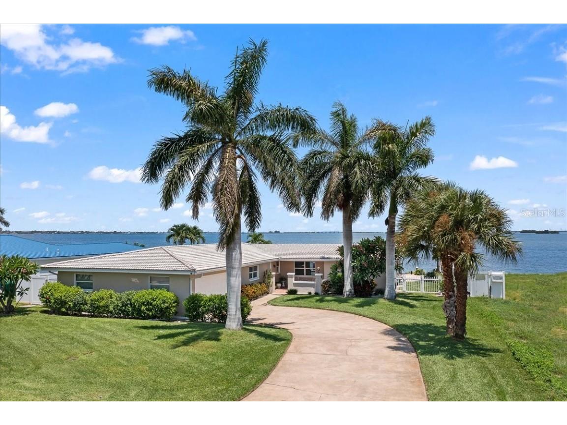 17 Country Club Road Cocoa Beach FL 32931 - BANANA RIVER LAGOON O6335483 image1