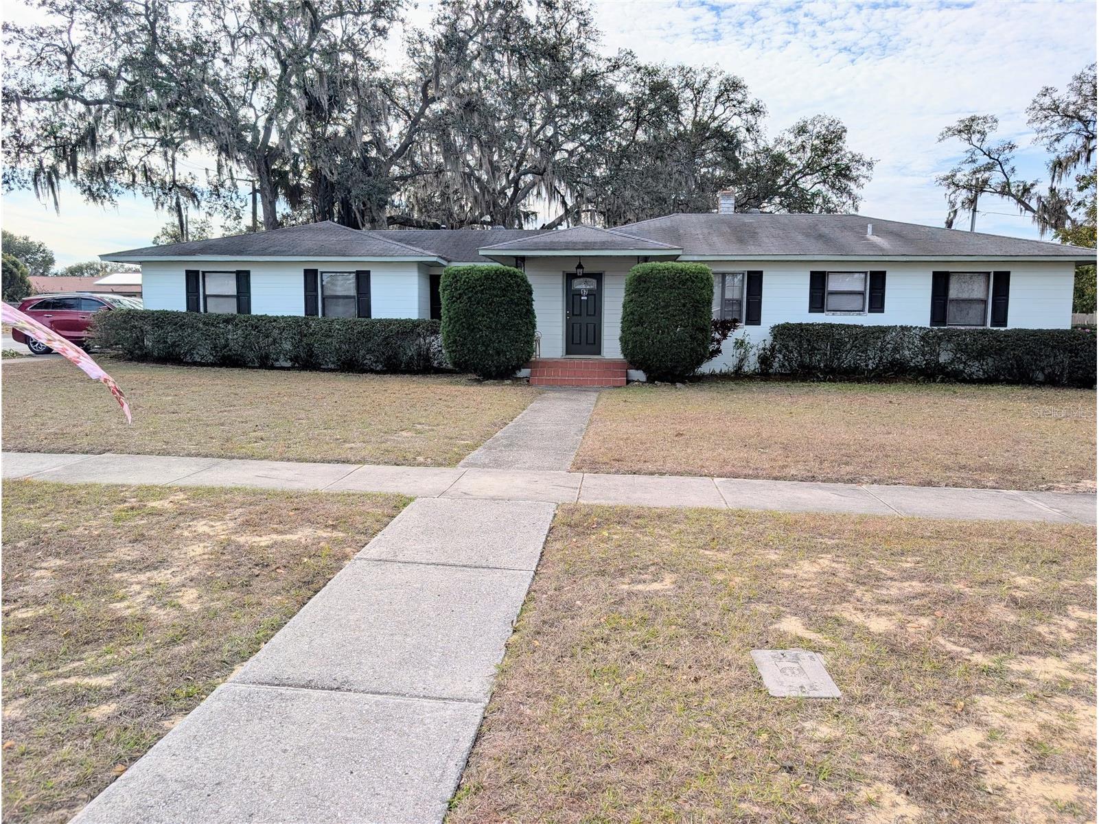 17 E Bay Street Davenport FL 33837 B4902140 image1