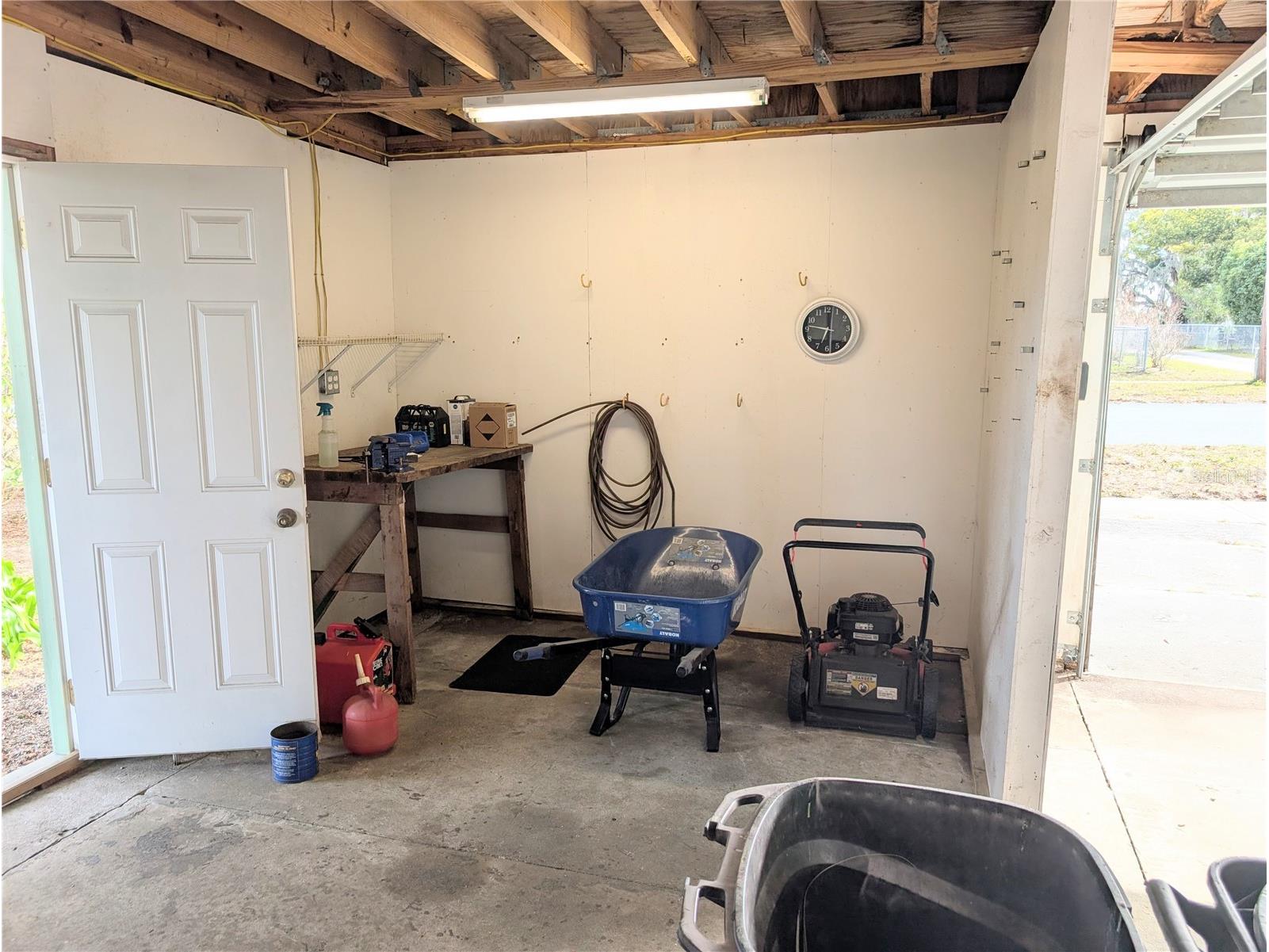 17 E Bay Street Davenport FL 33837 B4902140 image46