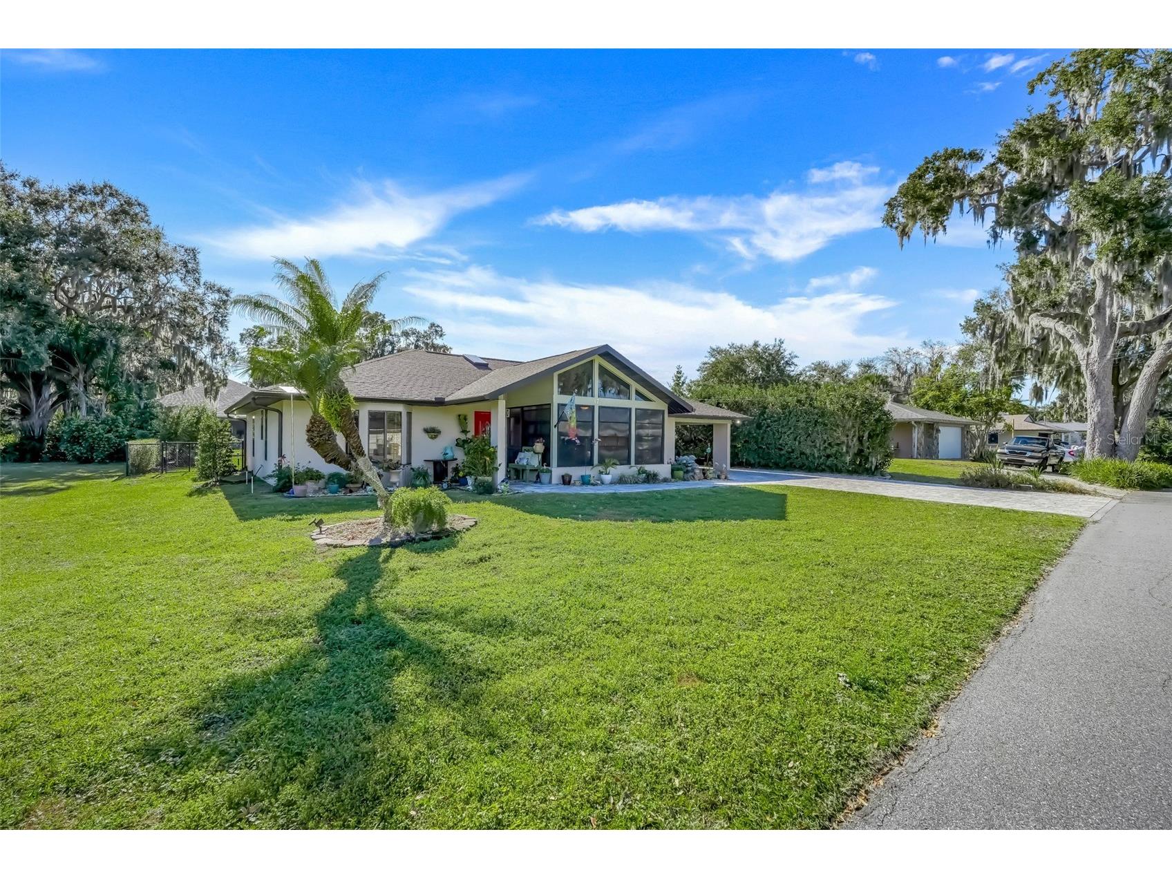 17 E Live Oak Avenue Yalaha FL 34797 - LAKE HARRIS G5107142 image6