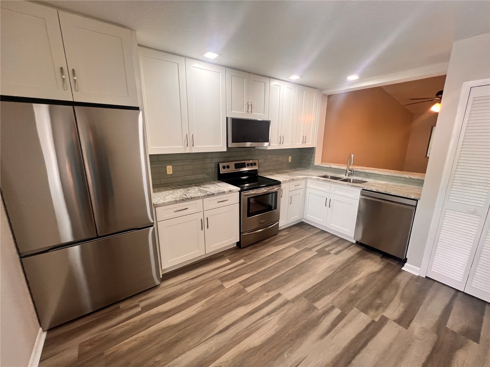 17 Escondido Circle #239 Altamonte Springs FL 32701 O6395187 image4