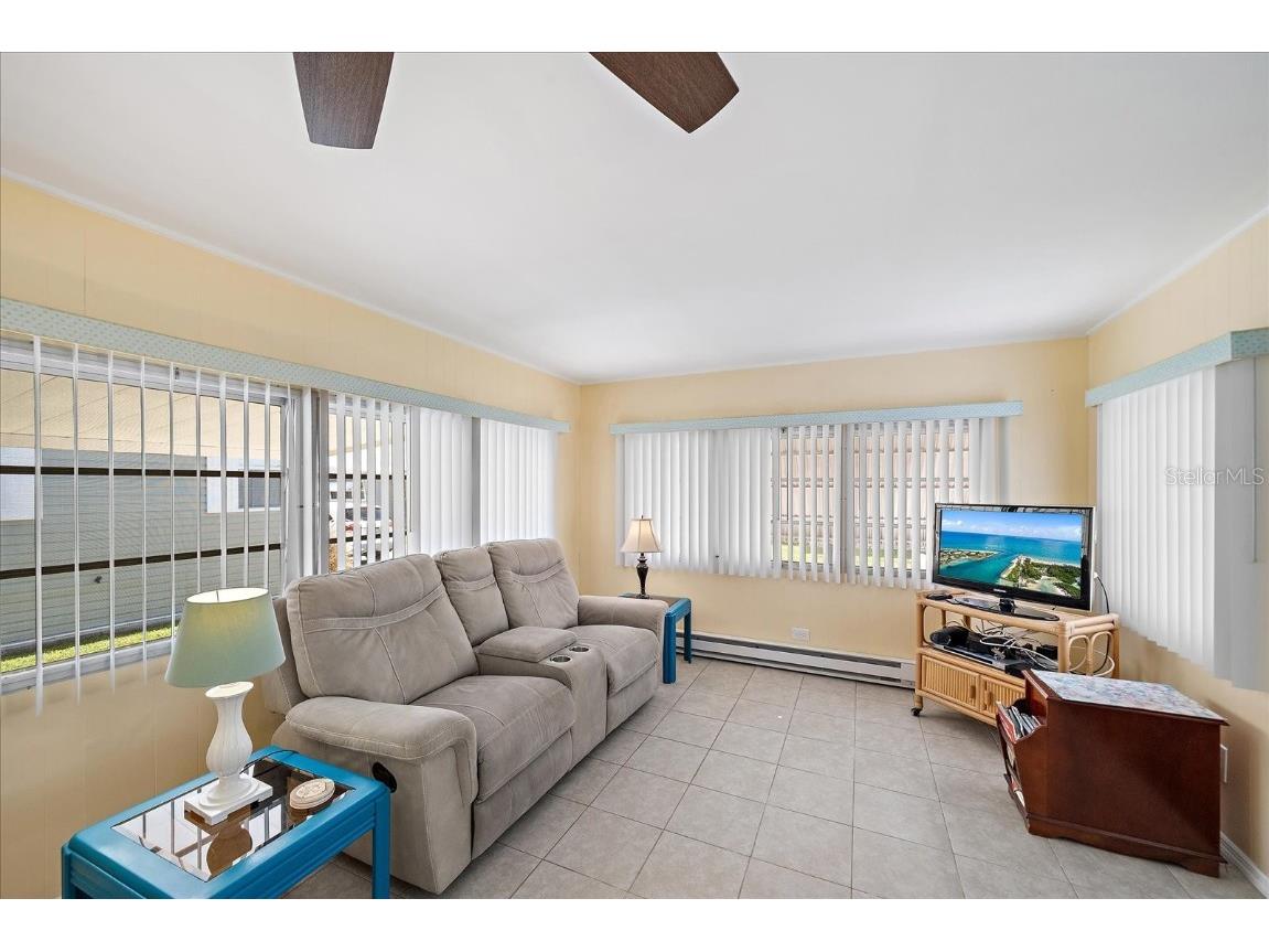 17 Flores Drive Palmetto FL 34221 A4666264 image5