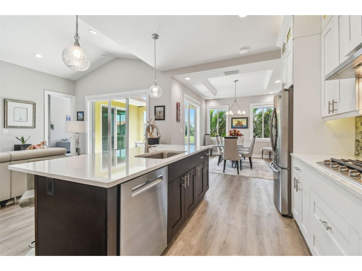 17 Franklin Court S #C Saint Petersburg FL 33711 TB8447840 image11