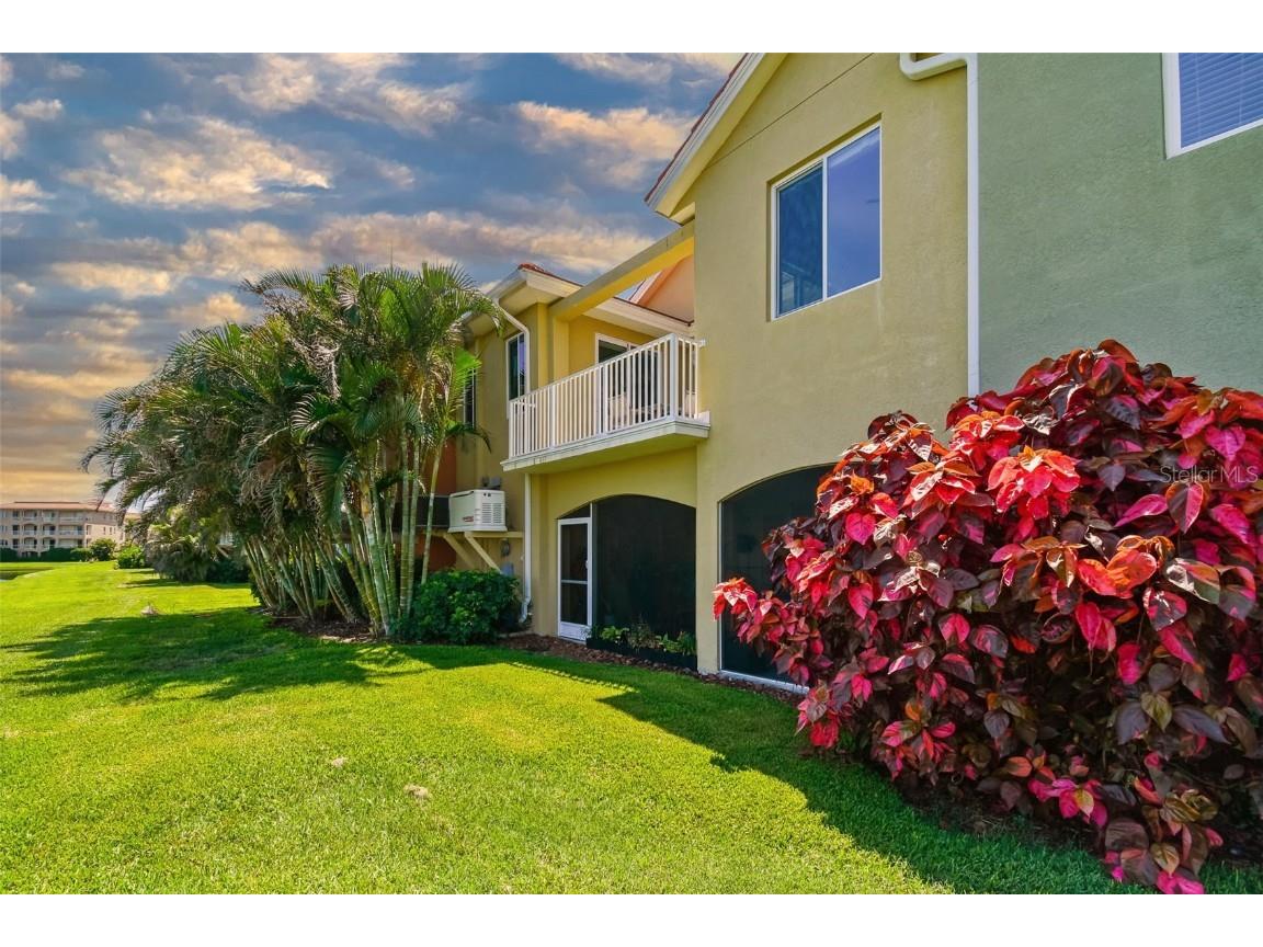 17 Franklin Court S #C Saint Petersburg FL 33711 TB8447840 image46