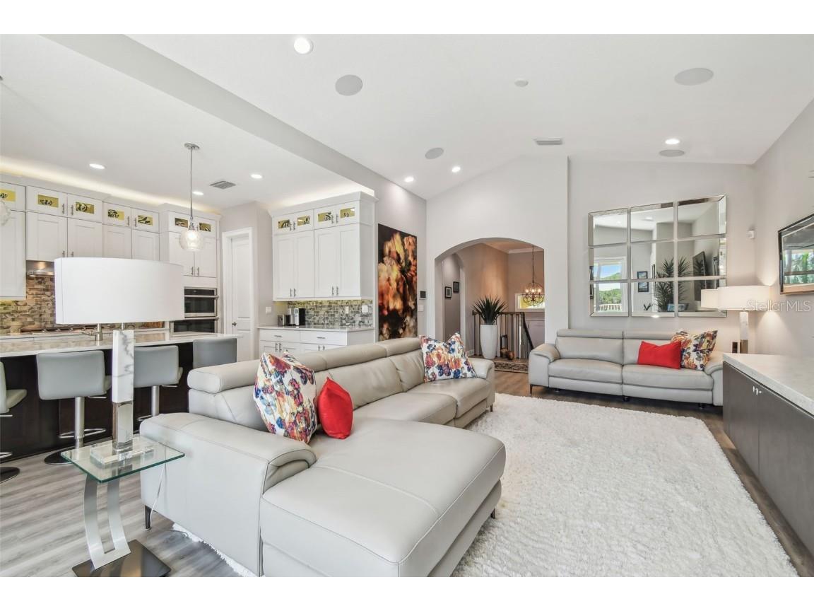 17 Franklin Court S #C Saint Petersburg FL 33711 TB8447840 image6