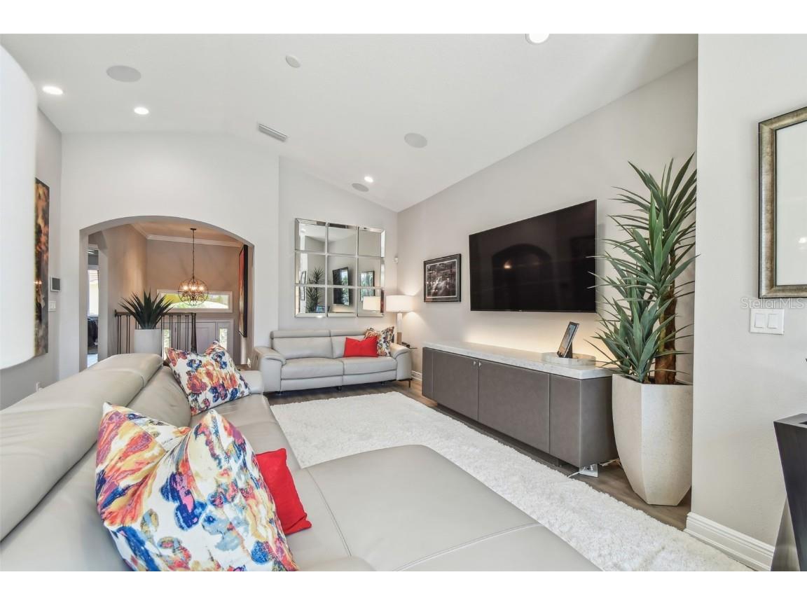 17 Franklin Court S #C Saint Petersburg FL 33711 TB8447840 image7