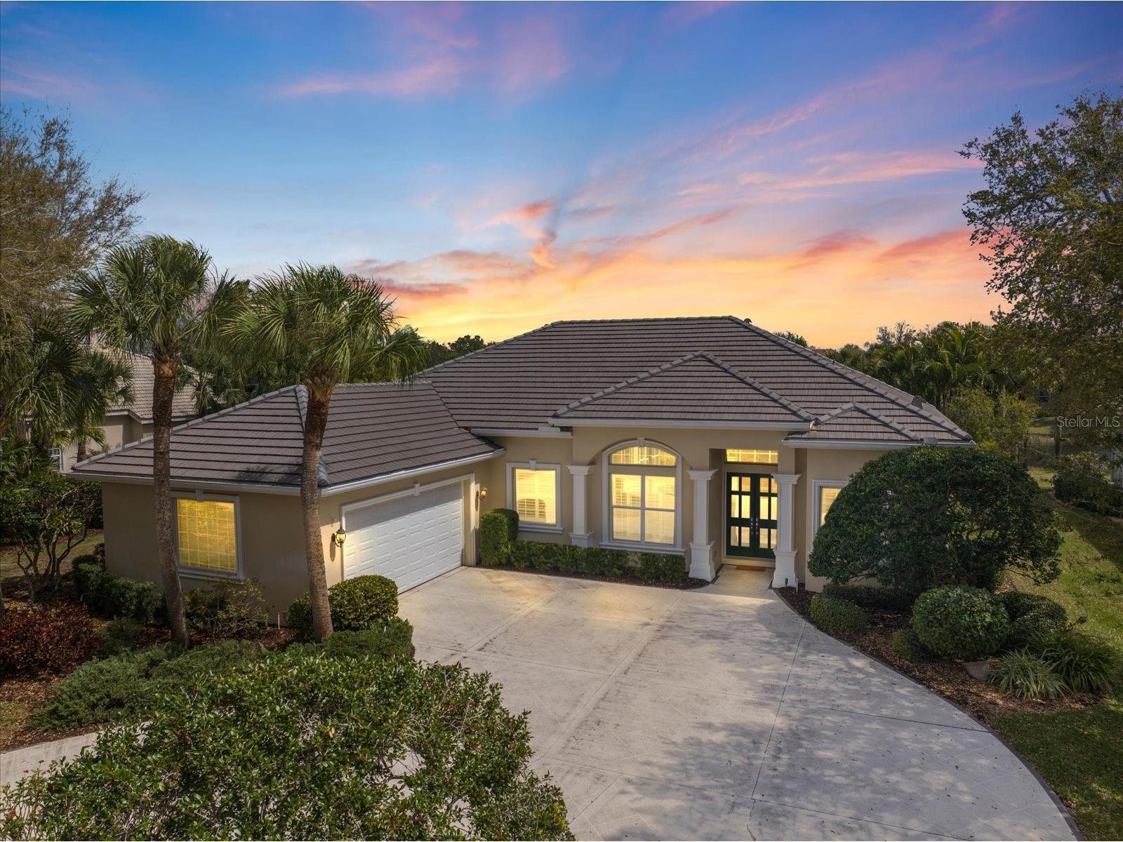 17 N Cayman Isles Boulevard Englewood FL 34223 N6143349 image1