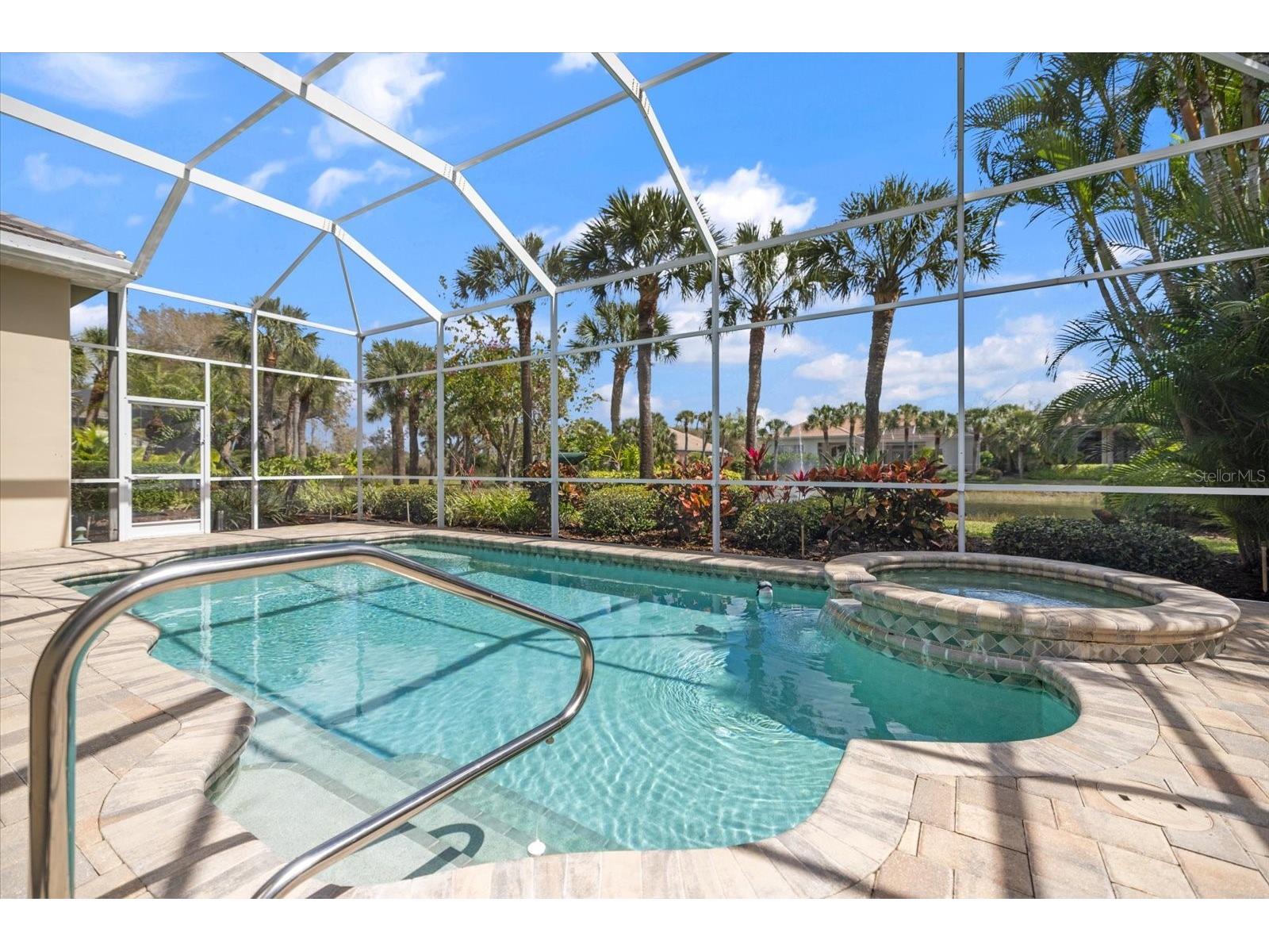 17 N Cayman Isles Boulevard Englewood FL 34223 N6143349 image2