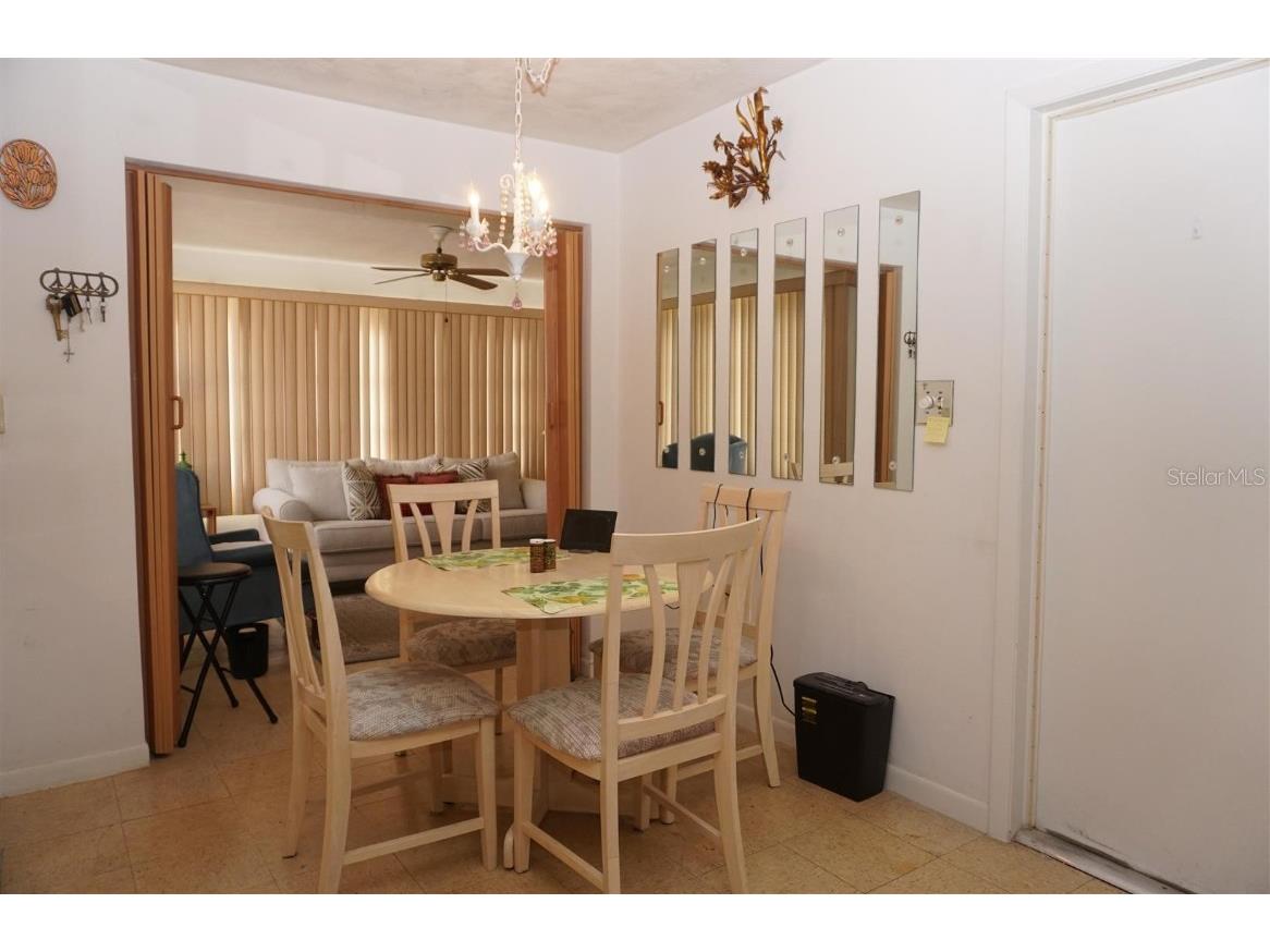 17 N Davis Street Beverly Hills FL 34465 OM716119 image11