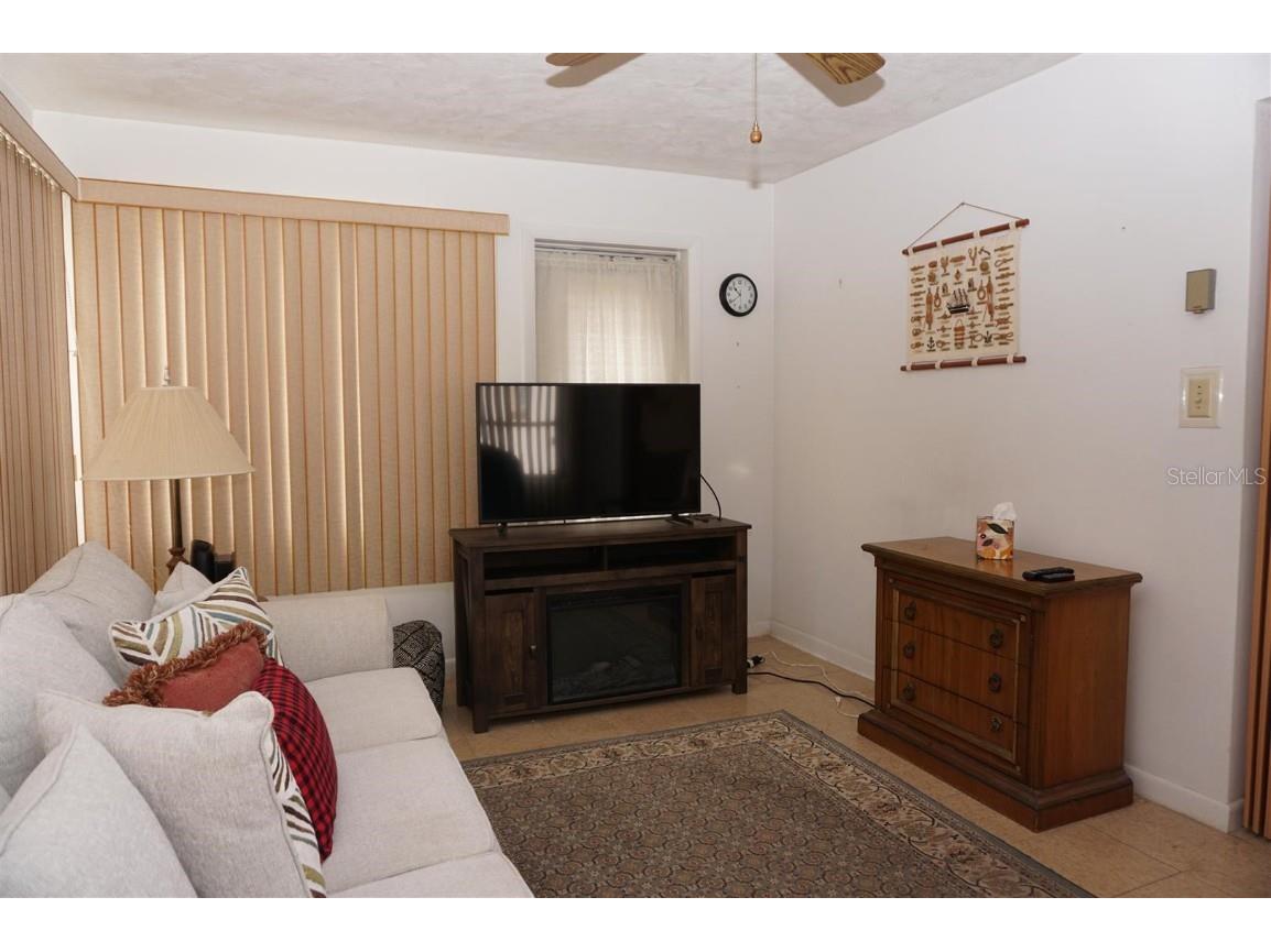 17 N Davis Street Beverly Hills FL 34465 OM716119 image21