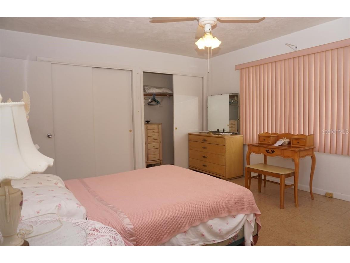 17 N Davis Street Beverly Hills FL 34465 OM716119 image25