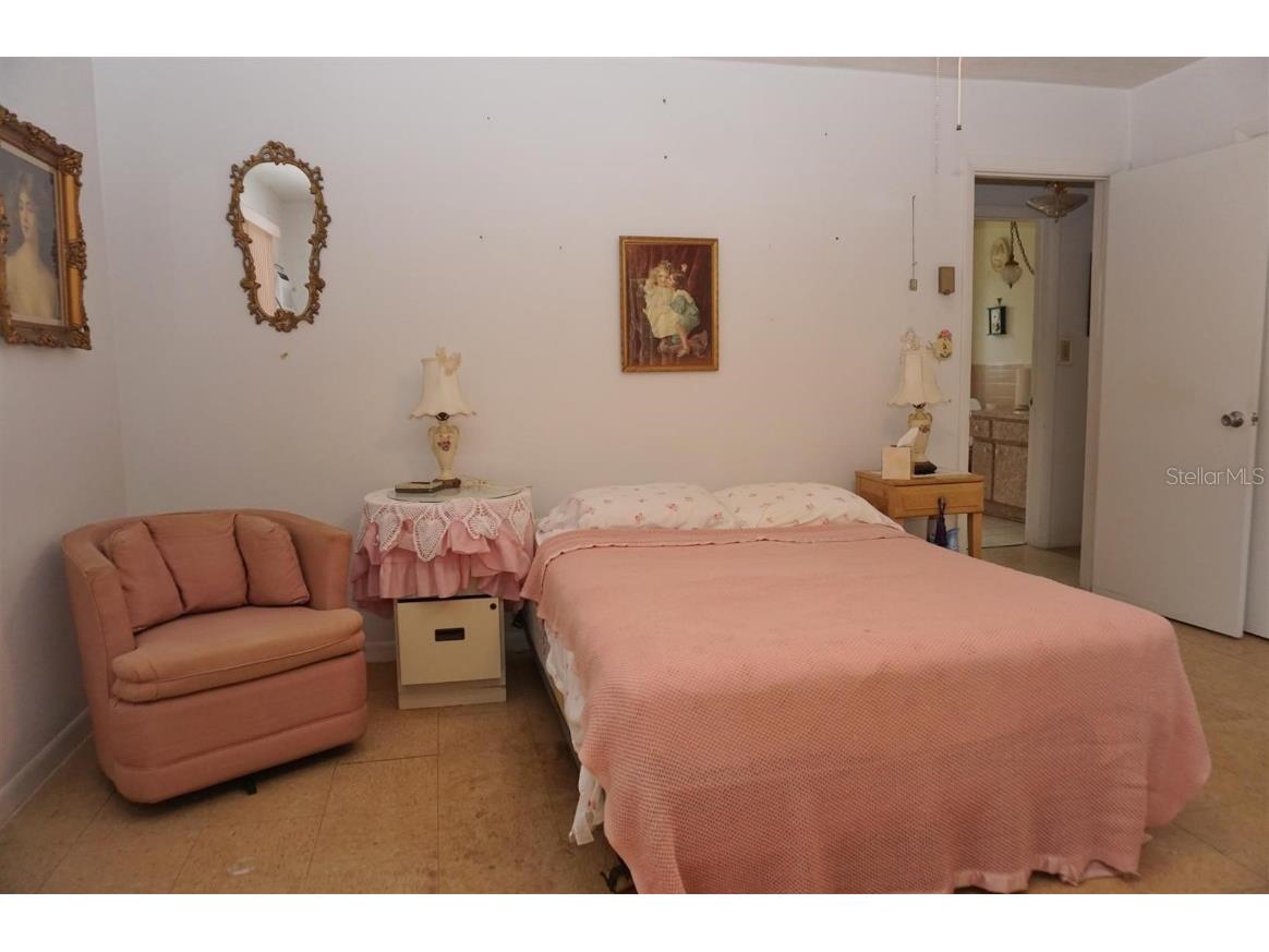 17 N Davis Street Beverly Hills FL 34465 OM716119 image27