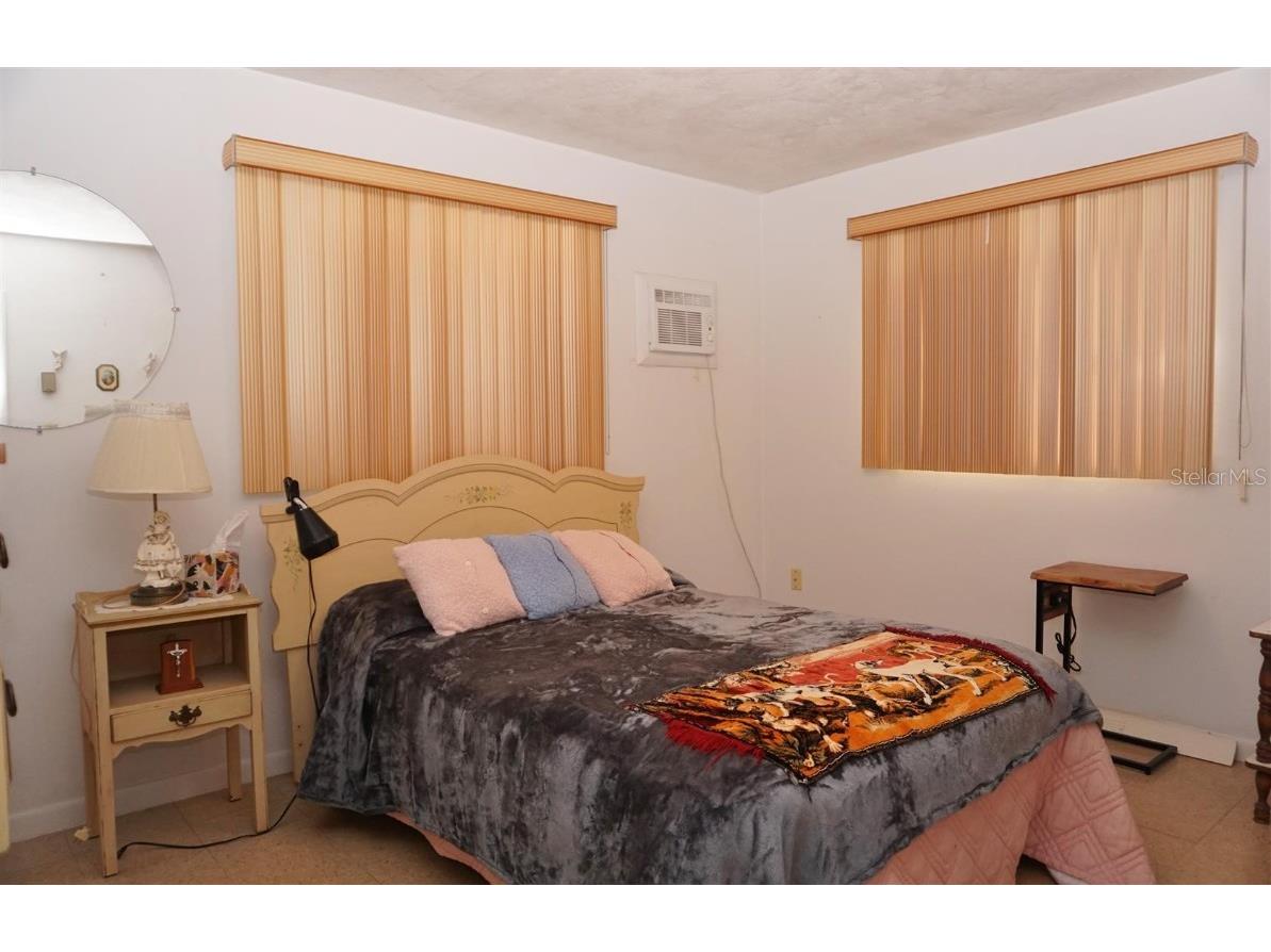 17 N Davis Street Beverly Hills FL 34465 OM716119 image32