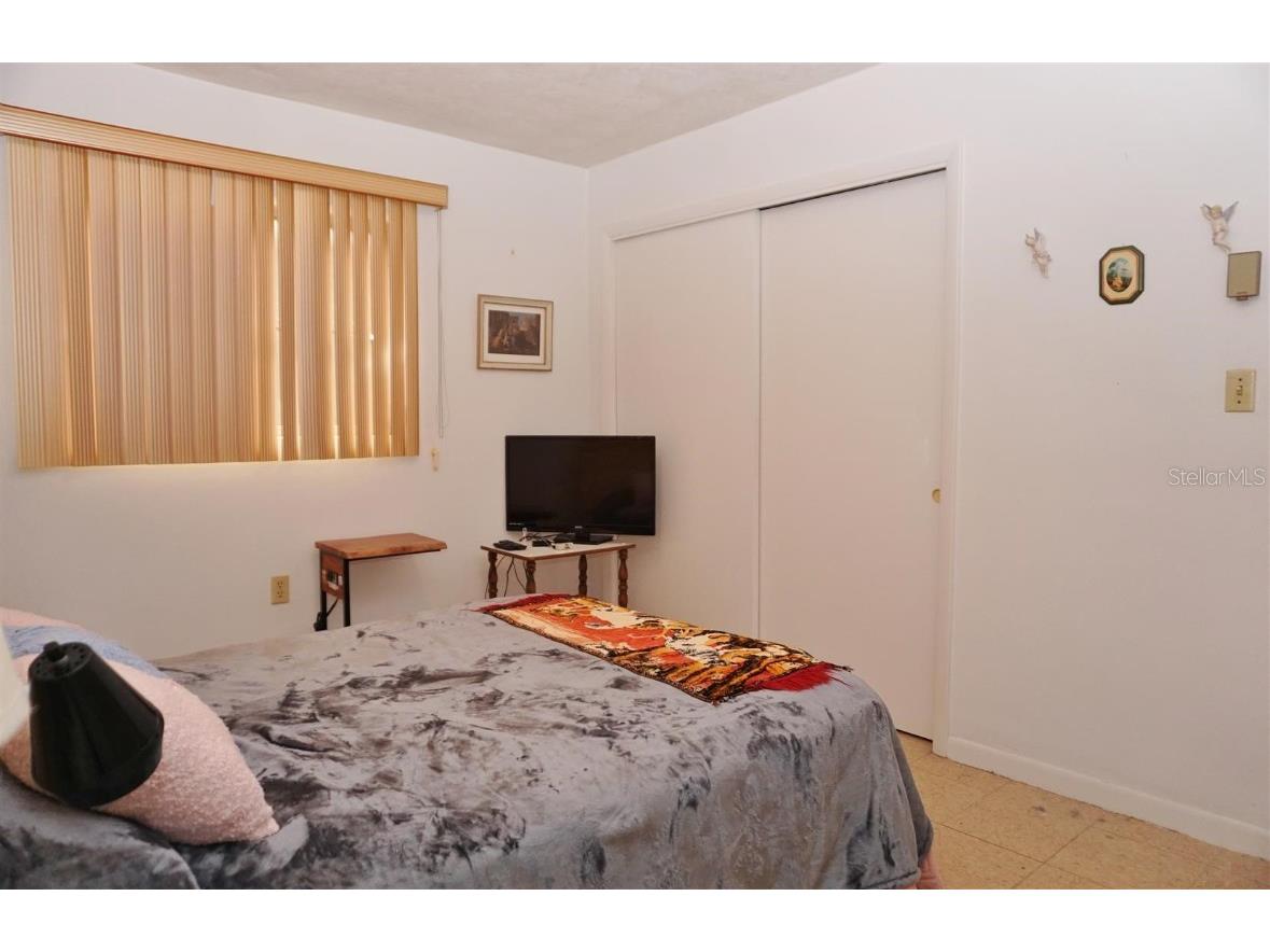 17 N Davis Street Beverly Hills FL 34465 OM716119 image35