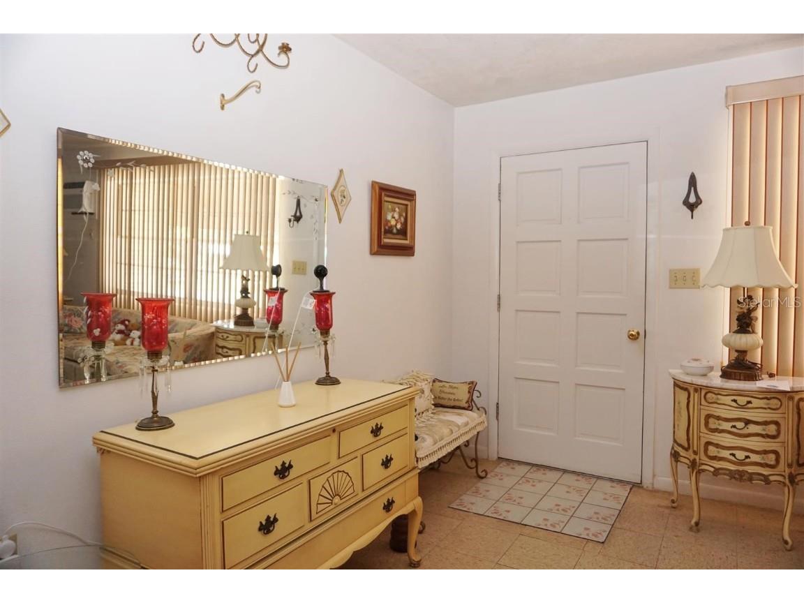 17 N Davis Street Beverly Hills FL 34465 OM716119 image4