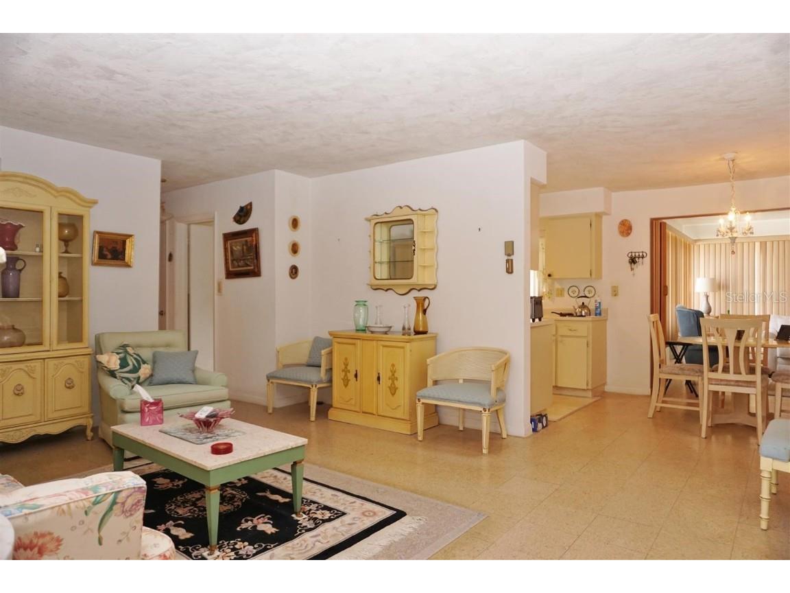 17 N Davis Street Beverly Hills FL 34465 OM716119 image5