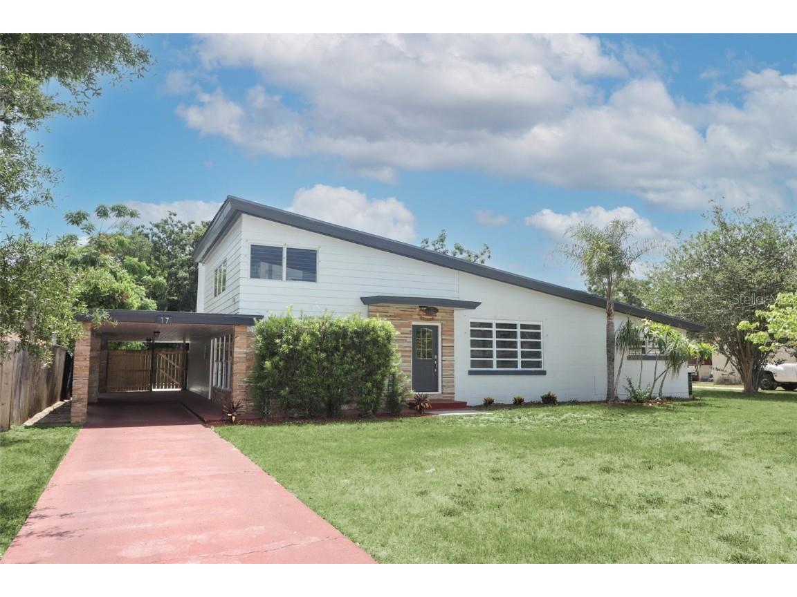 17 N Washington Avenue Apopka FL 32703 A4613401 image1