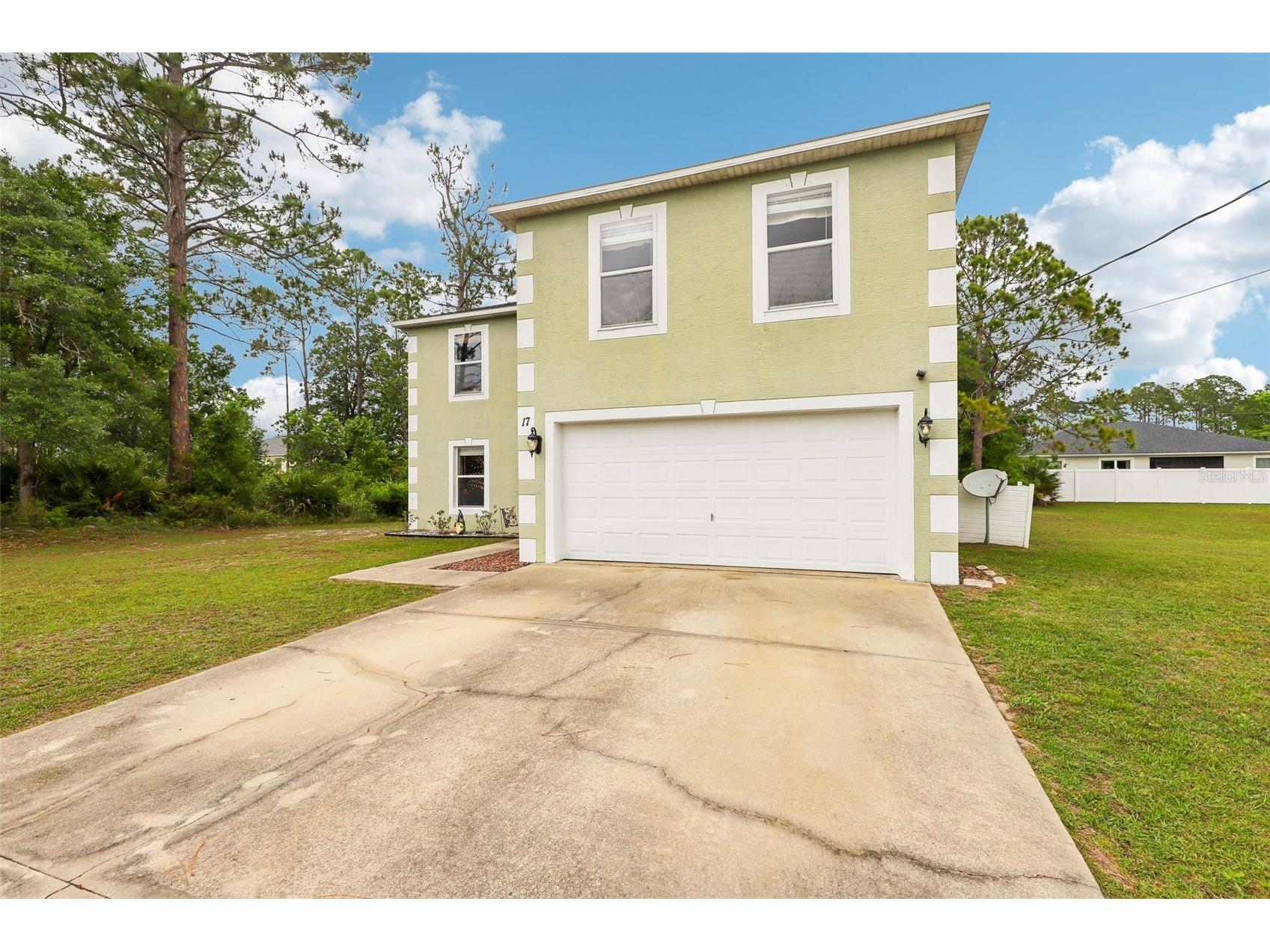 17 Pinell Lane Palm Coast FL 32164 V4948763 image1
