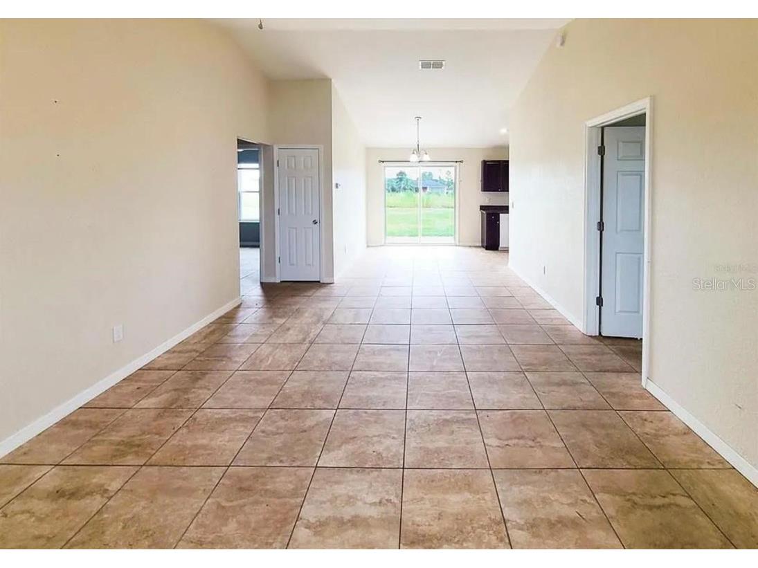 17 Popular Ocala FL 34480 OM713959 image2