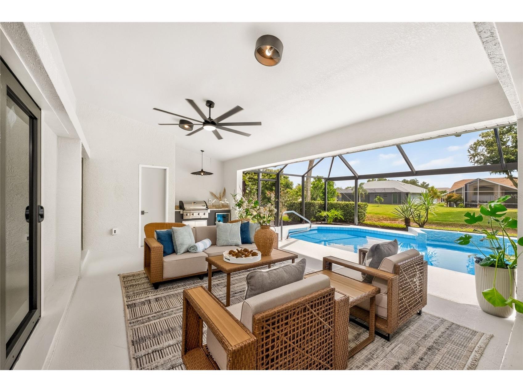 17 Sportsman Lane Rotonda West FL 33947 D6147996 image3
