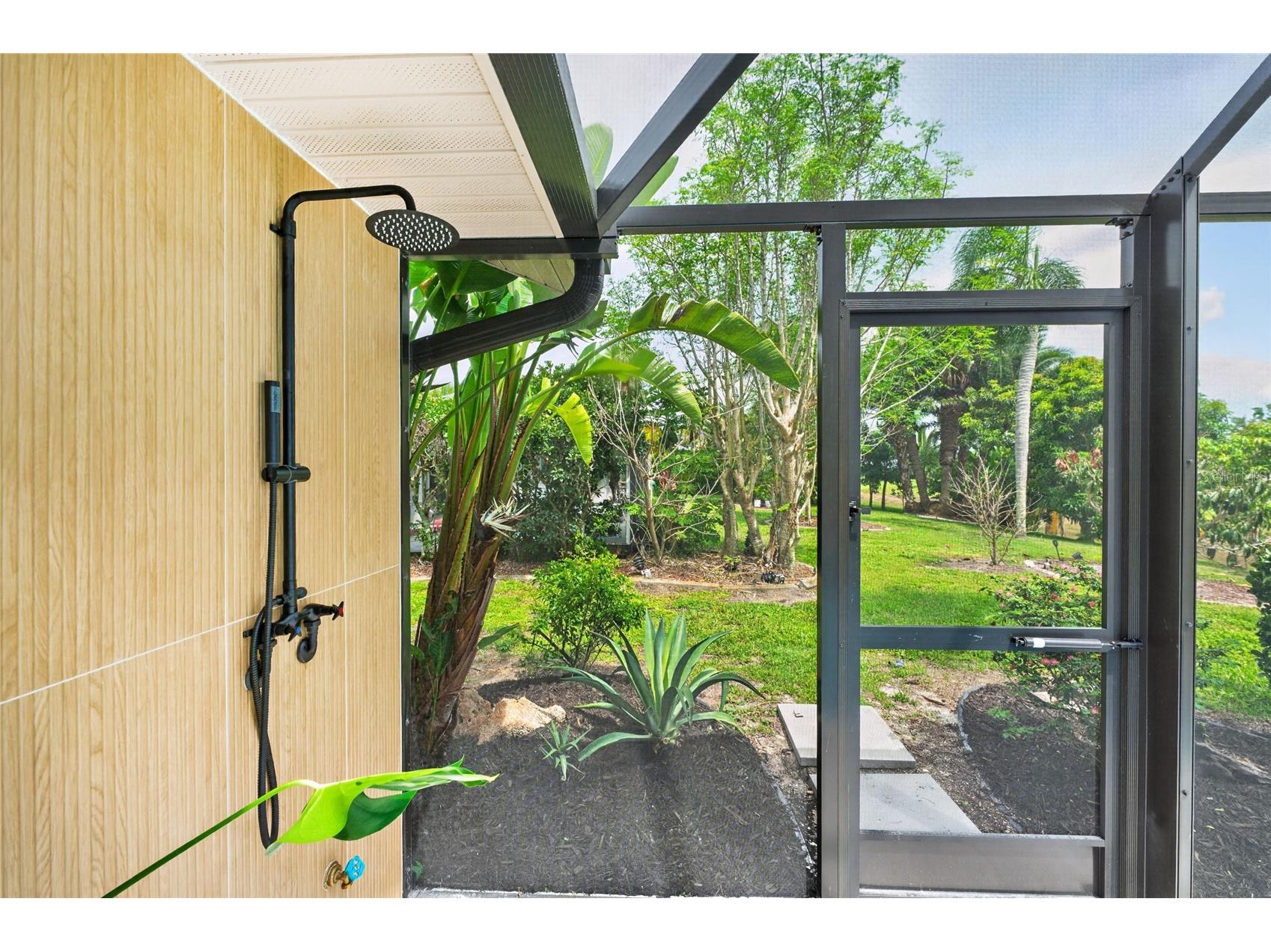 17 Sportsman Lane Rotonda West FL 33947 D6147996 image4